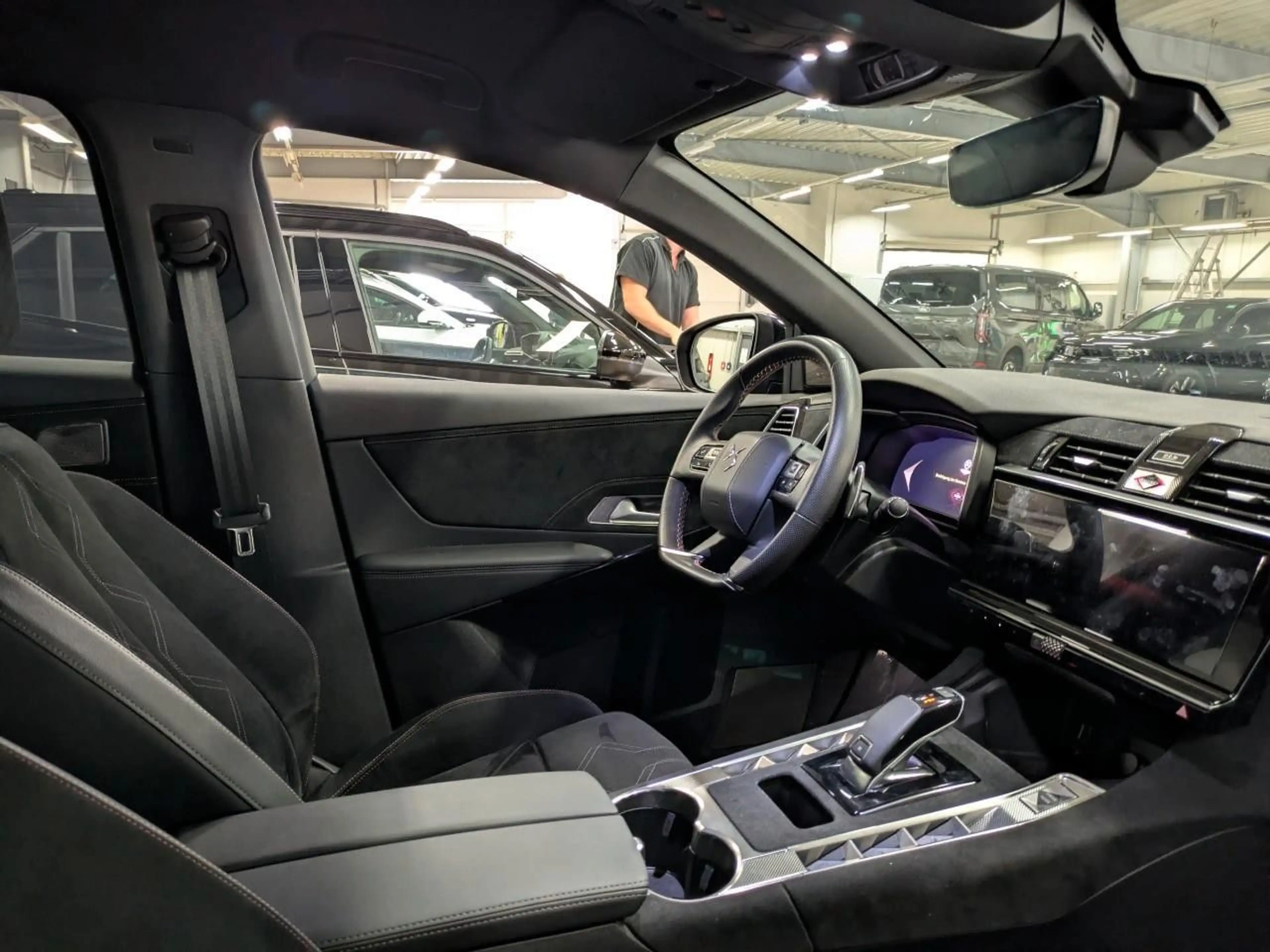 DS Automobiles DS 7 Crossback DS7 Pallas 130PS BlueHDi SHZ*EL.HECK*360°KAM*PDC — photo 4