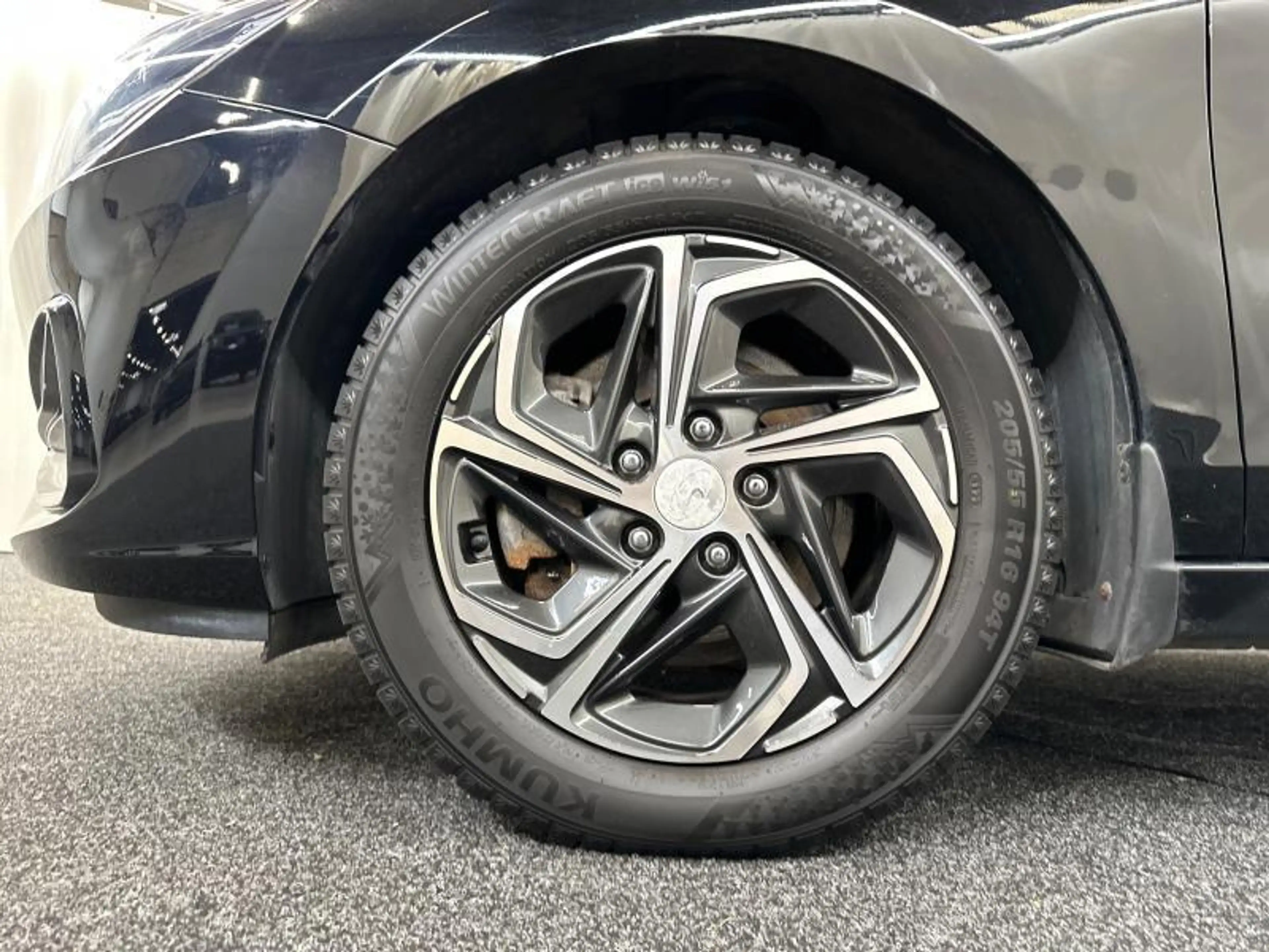Hyundai i30 Wagon MHEV AT | winter pack — photo 13