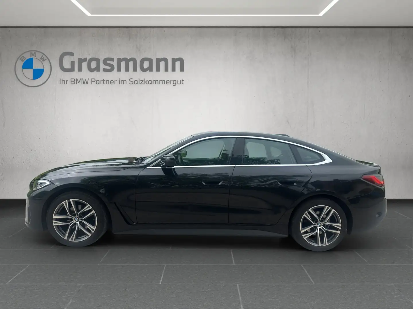 BMW 420 i Gran Coupe Schwarz - 2