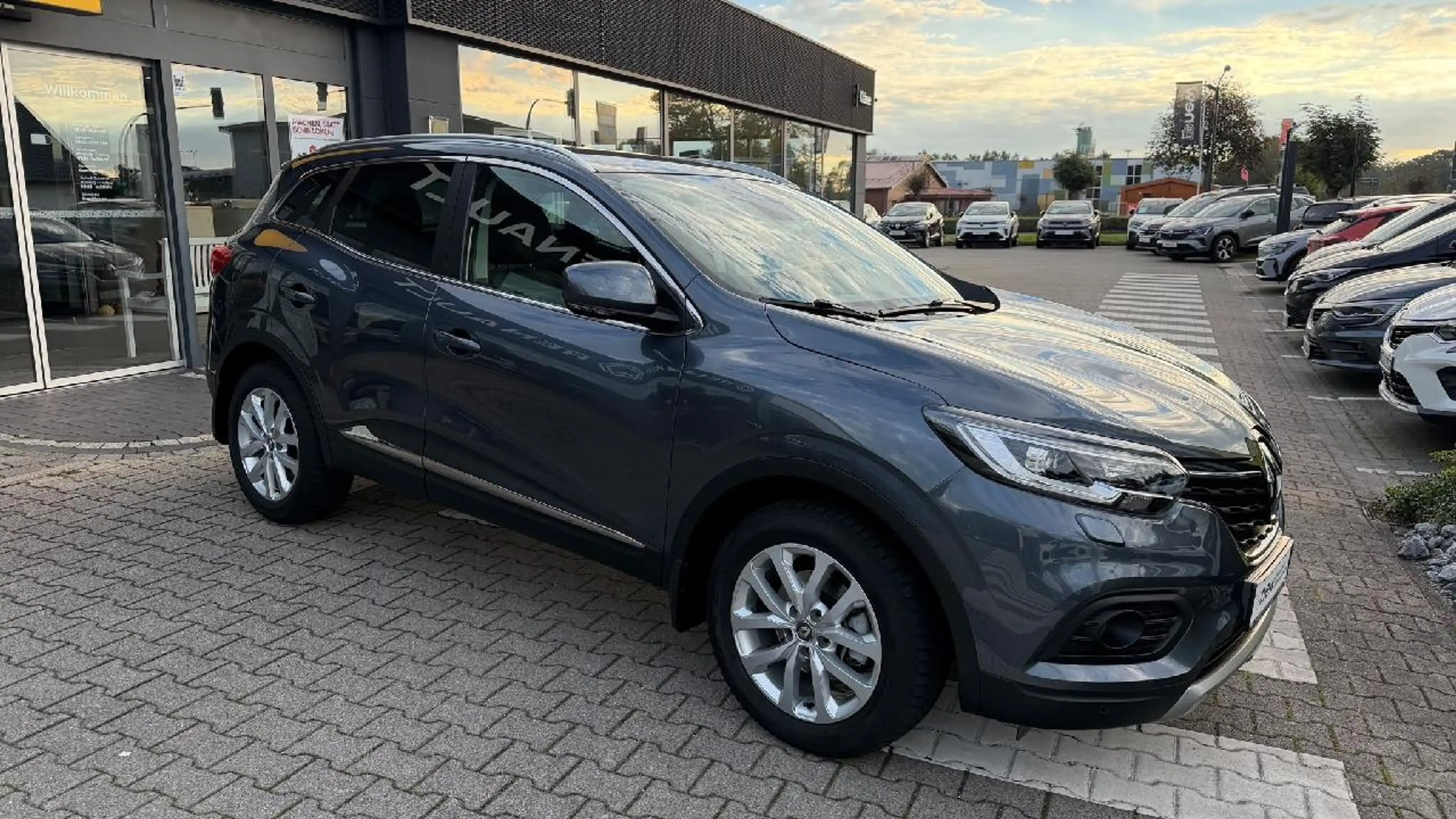 Renault Kadjar LIMITED Deluxe TCe 140 — photo 3