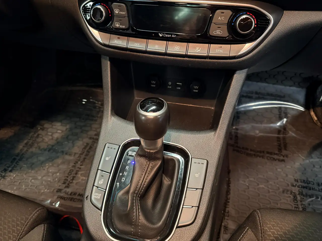 Hyundai ELANTRA снимка Hyundai ELANTRA