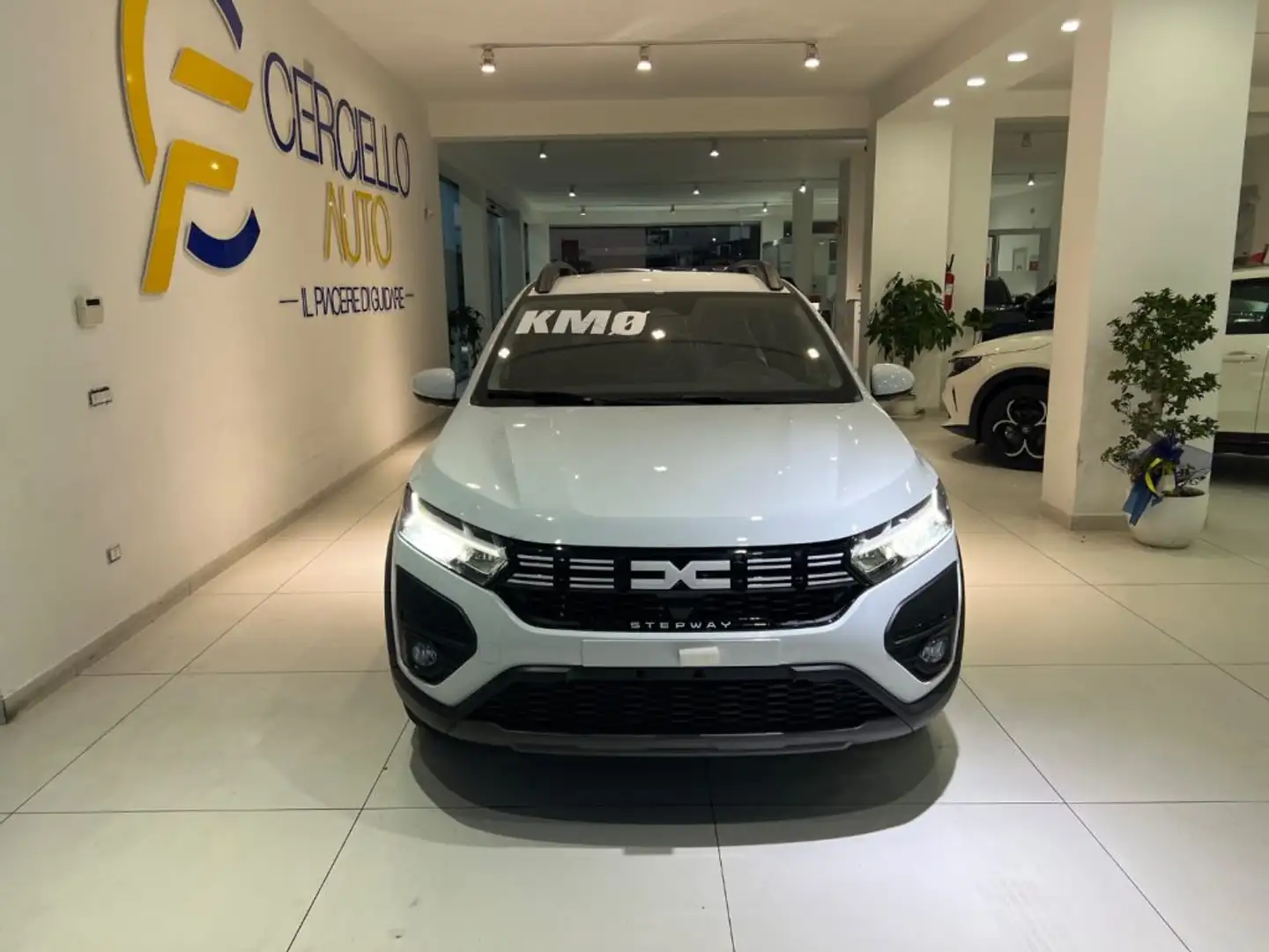 Dacia Sandero Stepway 1.0 TCe ECO-G Expression da €179,00 Bianco - 1