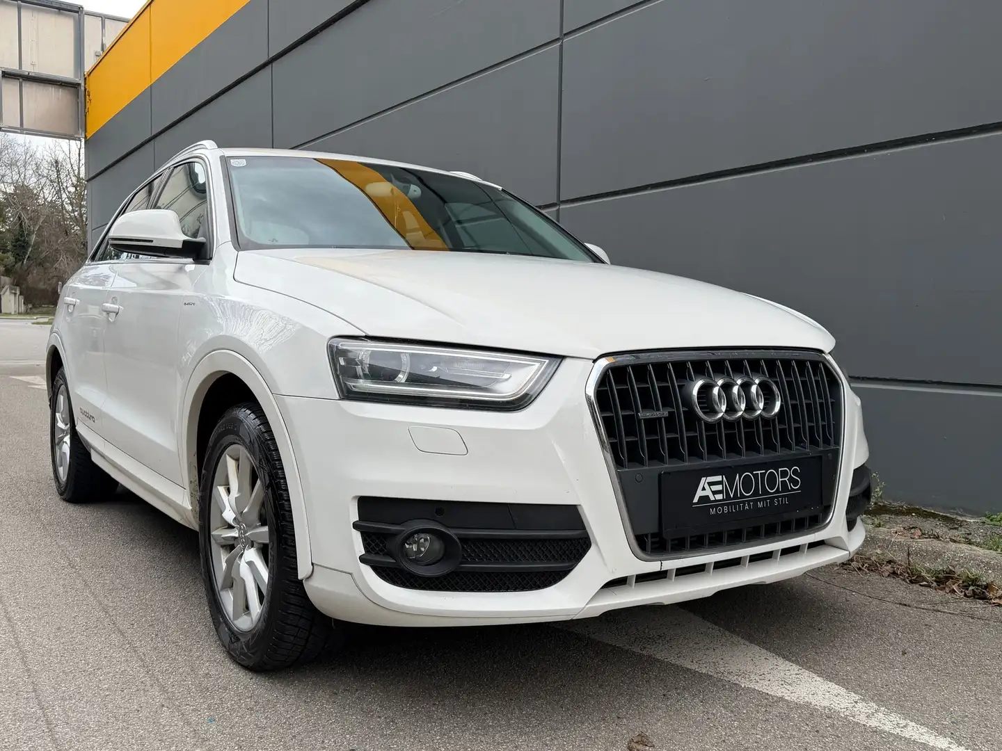 Audi Q3 2.0 TDI OUATTRO*KLIMA*TEMPOMAT*AHK*KREDIT MÖGLICH Weiß - 1