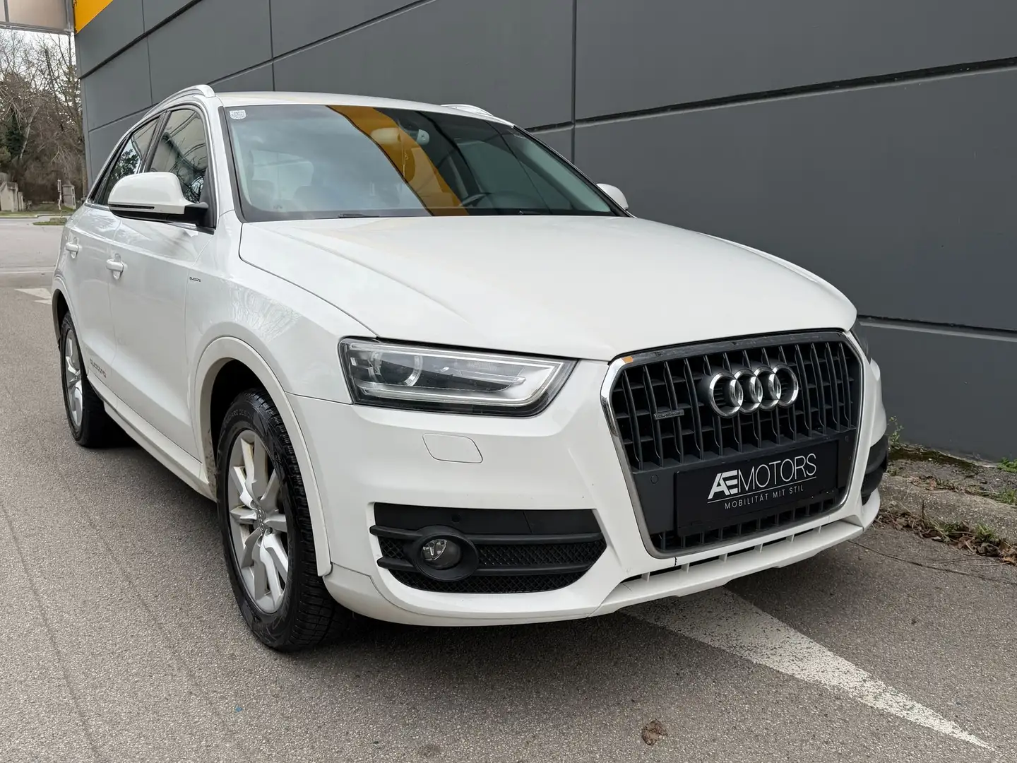 Audi Q3 2.0 TDI OUATTRO*KLIMA*TEMPOMAT*AHK*KREDIT MÖGLICH Weiß - 2