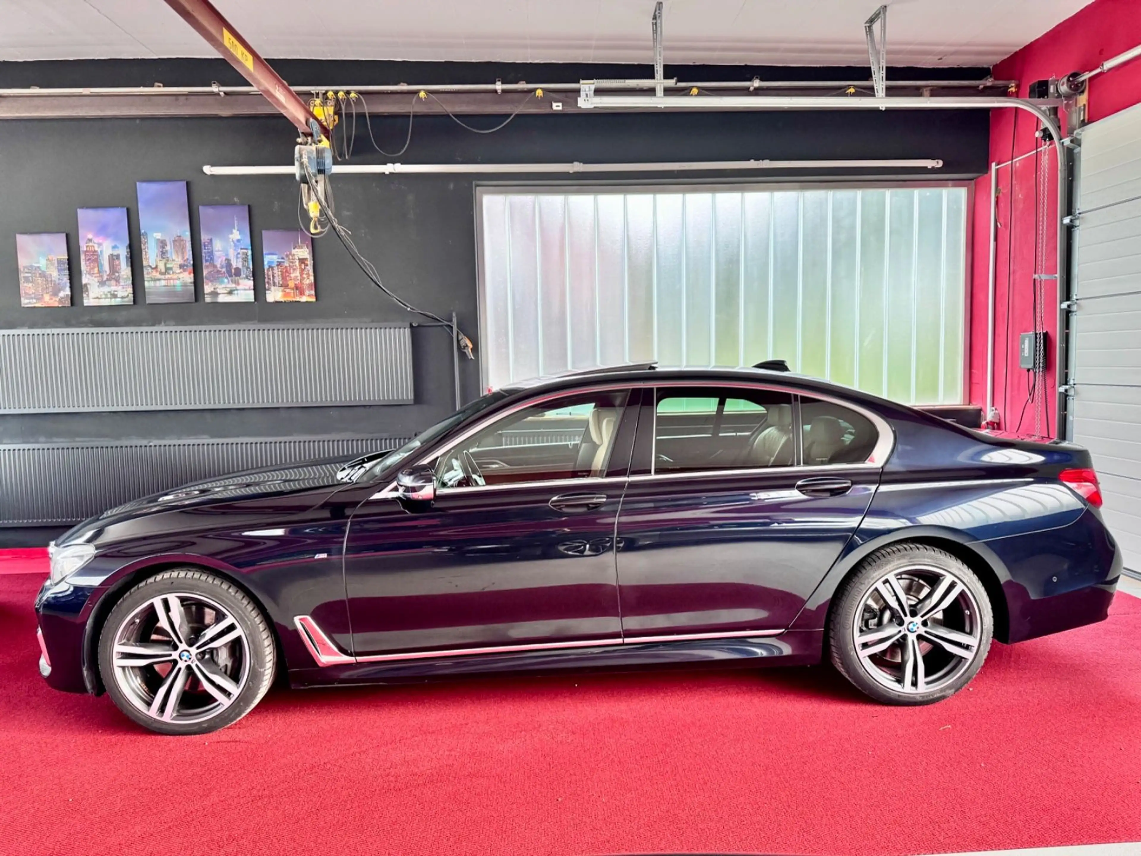 BMW 750 i M Sport Laser Bowers Individual Sportabgas — photo 10