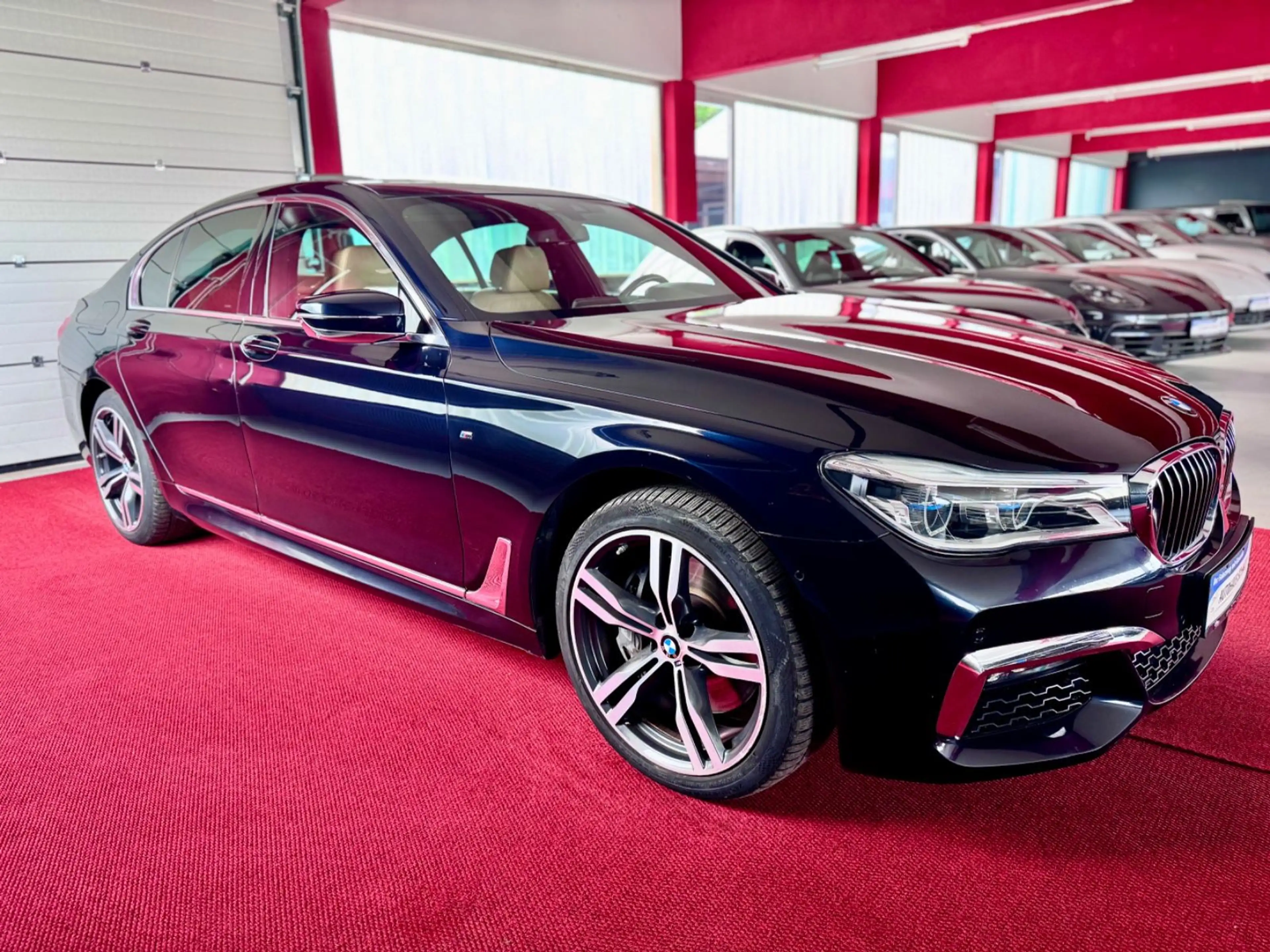 BMW 750 i M Sport Laser Bowers Individual Sportabgas — photo 2