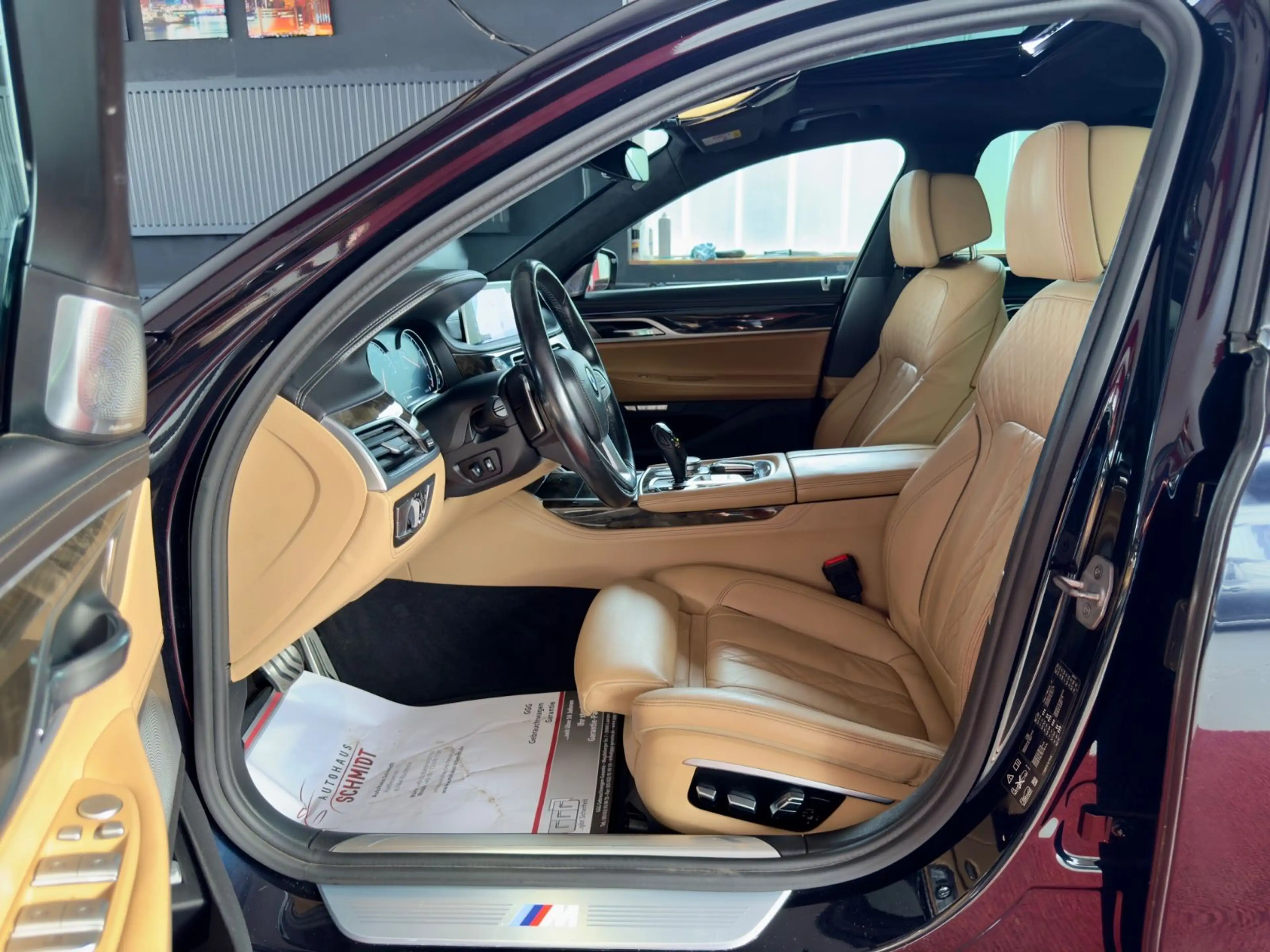 BMW 750 i M Sport Laser Bowers Individual Sportabgas — photo 11