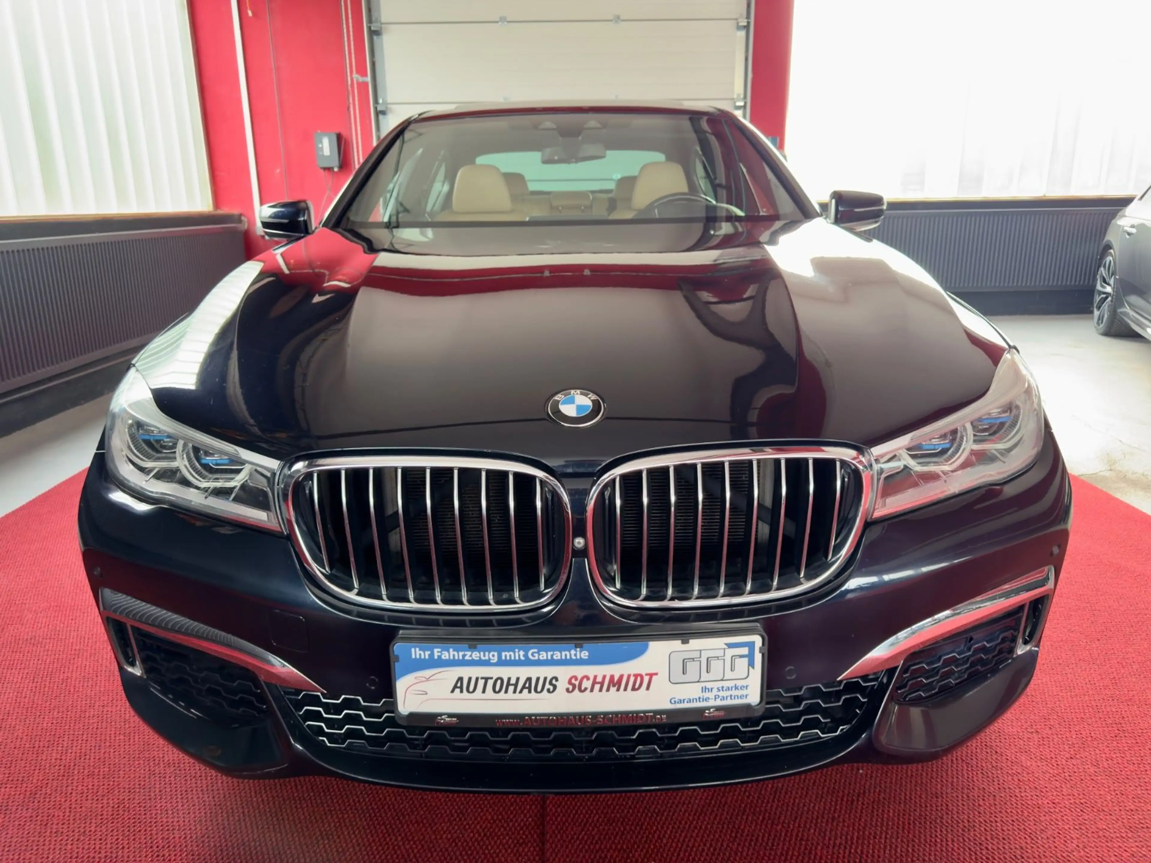 BMW 750 i M Sport Laser Bowers Individual Sportabgas — photo 5