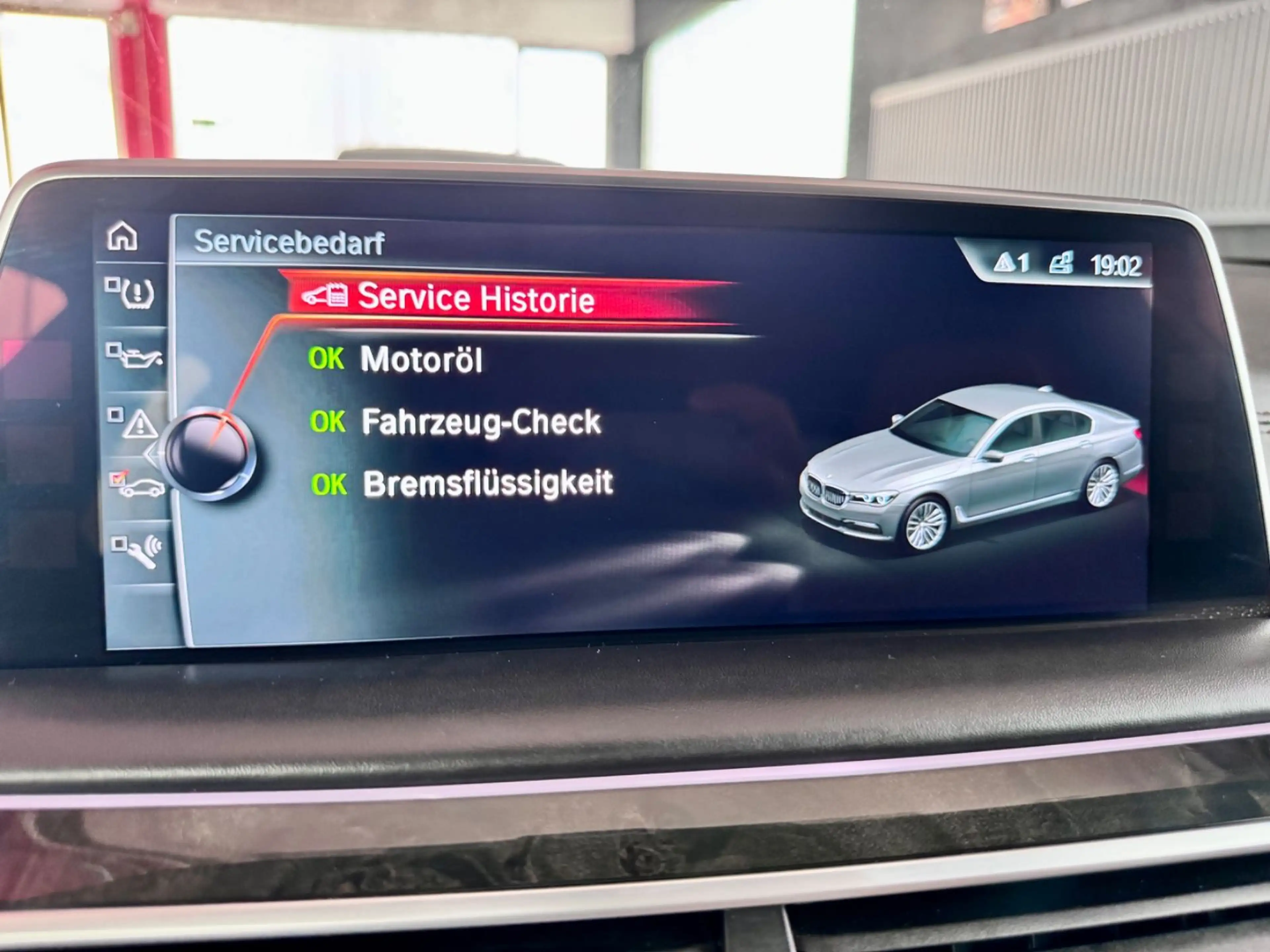 BMW 750 i M Sport Laser Bowers Individual Sportabgas — photo 14