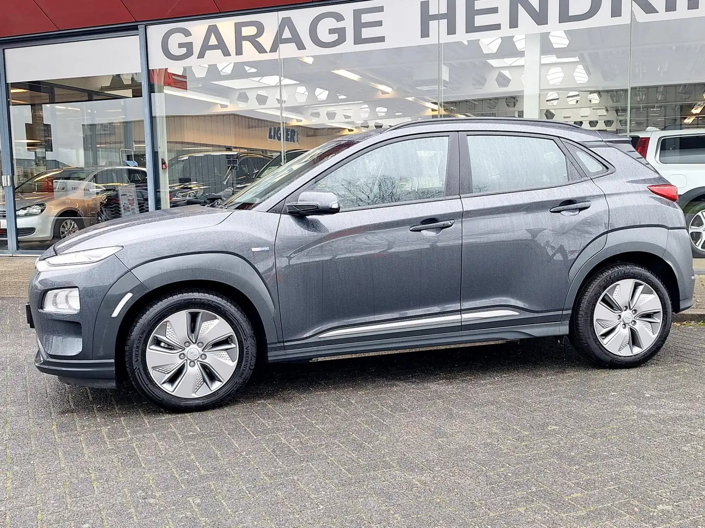 Hyundai KONA EV Comfort 64 kWh | 3 fase | occasion Gris - 2