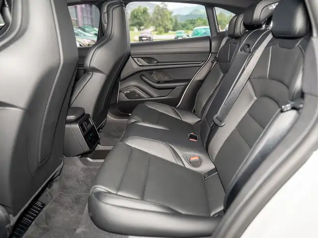 Porsche Taycan 4S Cross Turismo Ansicht 14