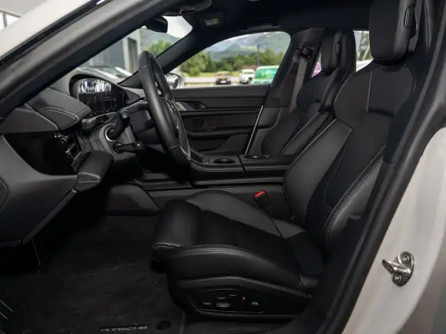Porsche Taycan 4S Cross Turismo Ansicht 11