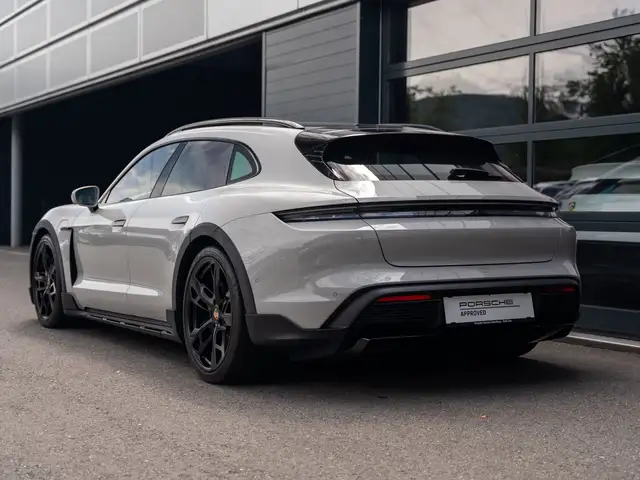 Porsche Taycan 4S Cross Turismo Ansicht 3
