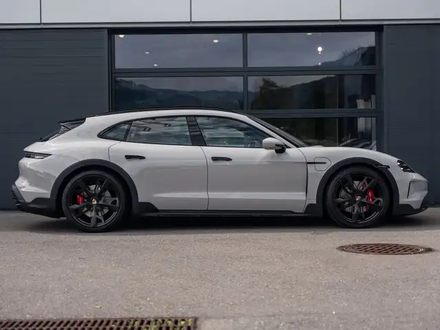 Porsche Taycan 4S Cross Turismo Ansicht 6