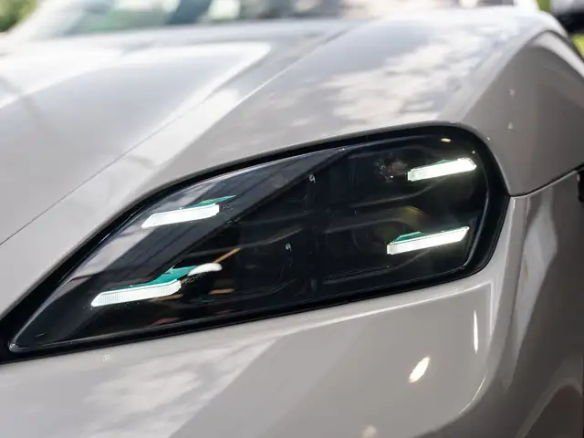 Porsche Taycan 4S Cross Turismo Ansicht 23