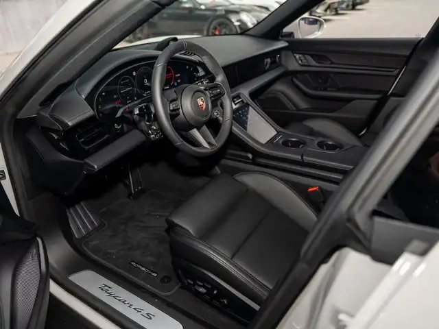 Porsche Taycan 4S Cross Turismo Ansicht 10