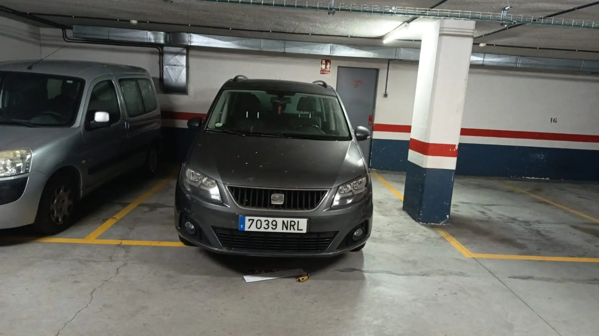 SEAT Alhambra 2.0 TDI 140 FAP CR Ecomotive Style 5pl DSG - 1
