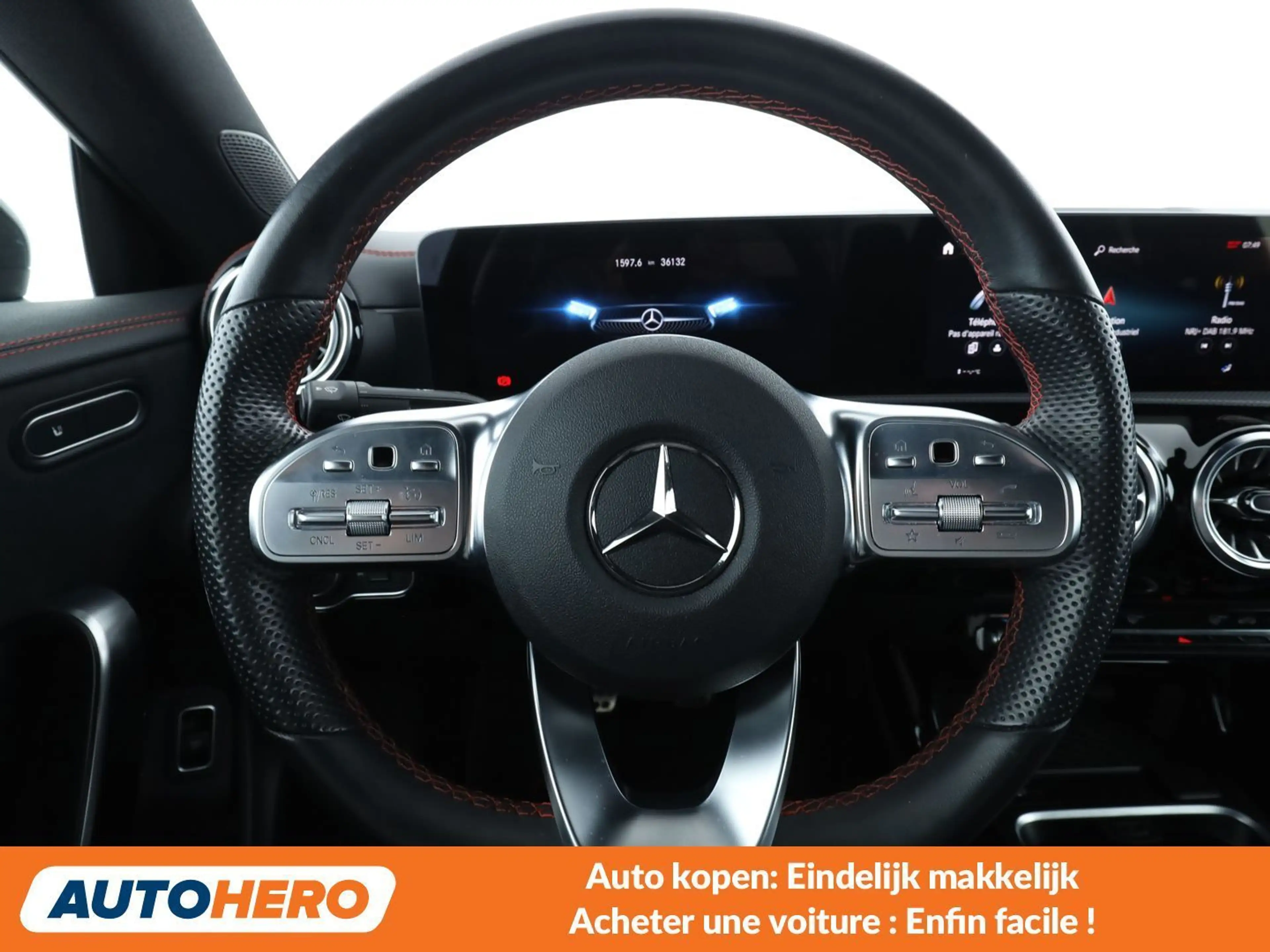 Mercedes-Benz CLA 200 CLA 200 AMG Line — photo 5