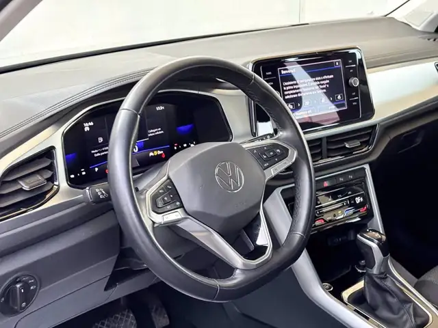 Volkswagen T-Roc view 19
