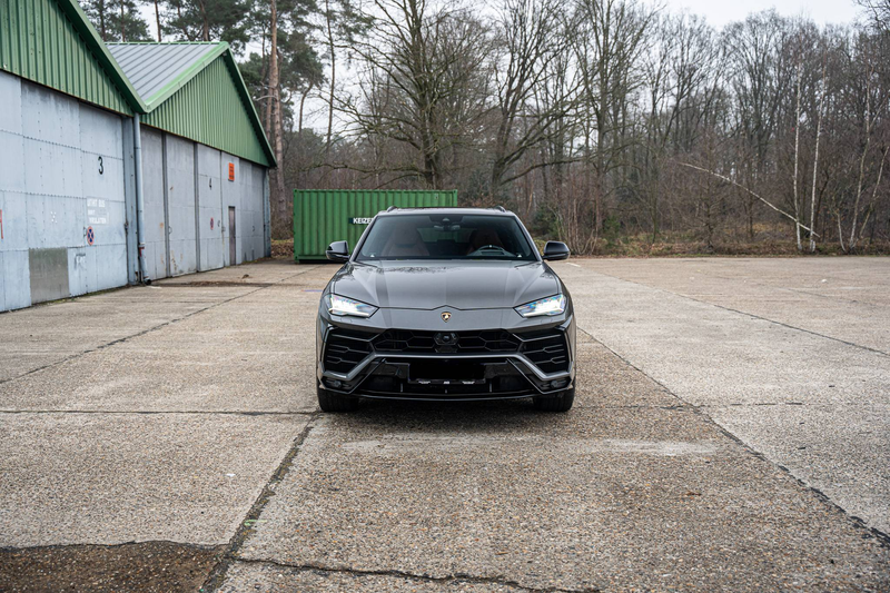 Lamborghini Urus 4.0 V8 B&0 Massage Pano Grigio Keres — photo 2