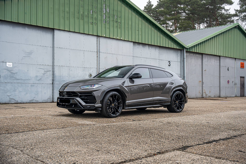 Lamborghini Urus 4.0 V8 B&0 Massage Pano Grigio Keres — photo 4