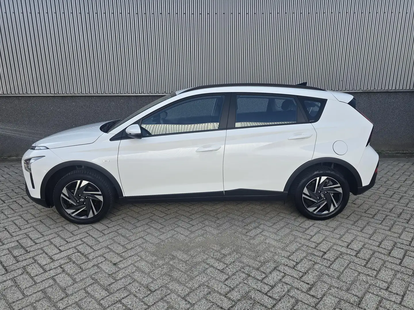 Hyundai BAYON 1.0 T-GDI 100PK Comfort | Parkeersensoren | Achter Wit - 2