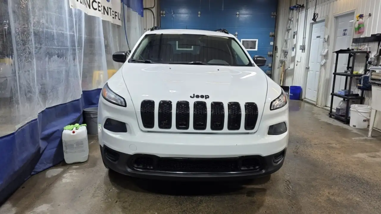 Jeep Cherokee снимка Jeep Cherokee