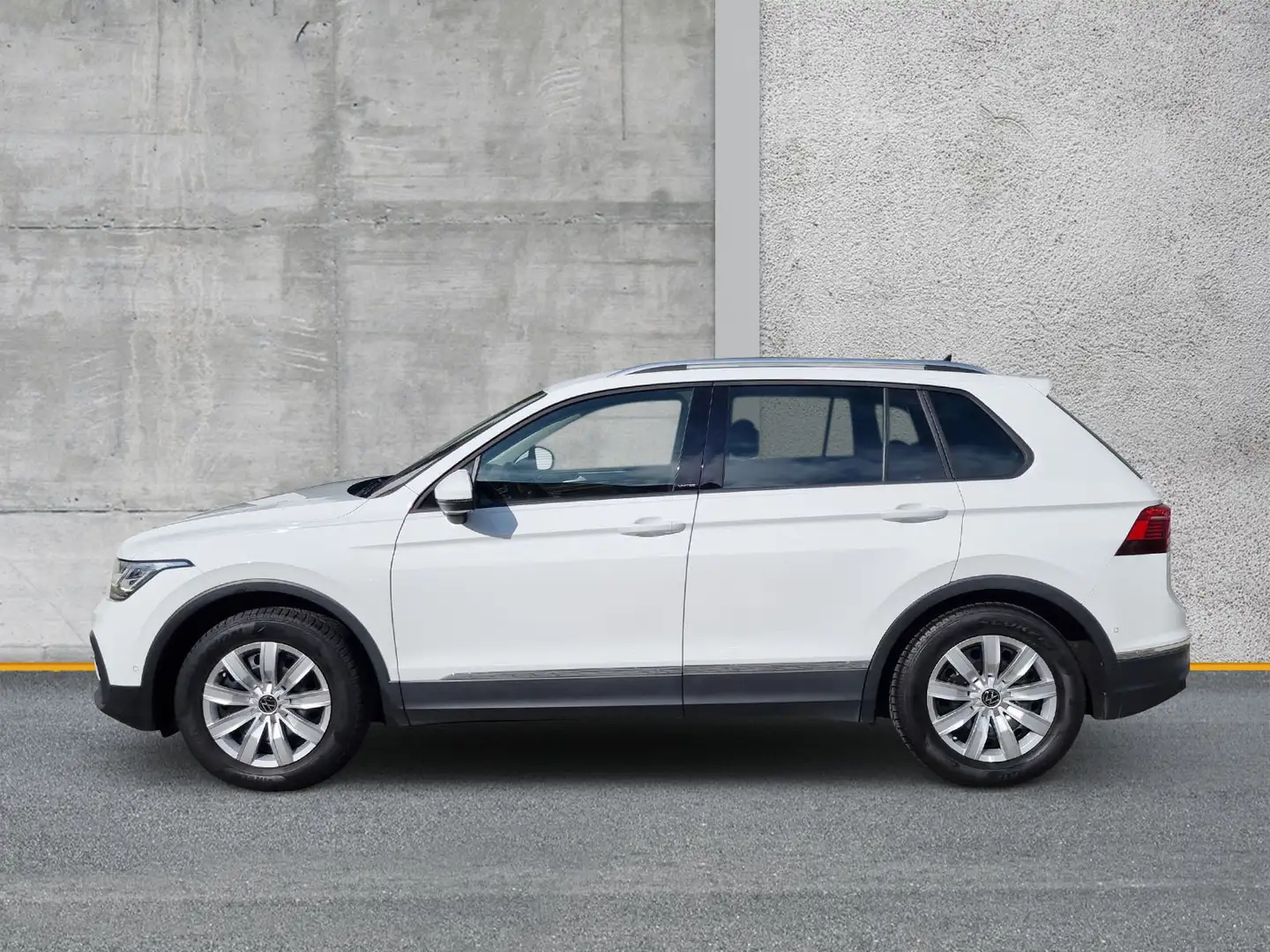 Volkswagen Tiguan 2.0 TDI DSG United AHK MATRIX ACC KAMERA Wit - 2