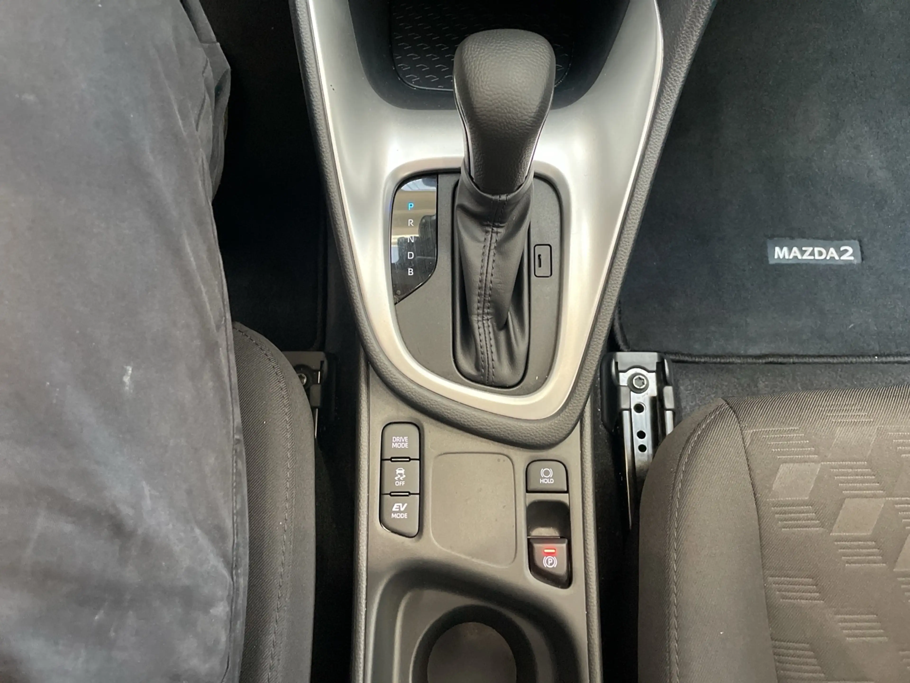 Mazda 2 Hybrid 1.5L Hybrid VVT-i 116 Centre-Line — photo 15