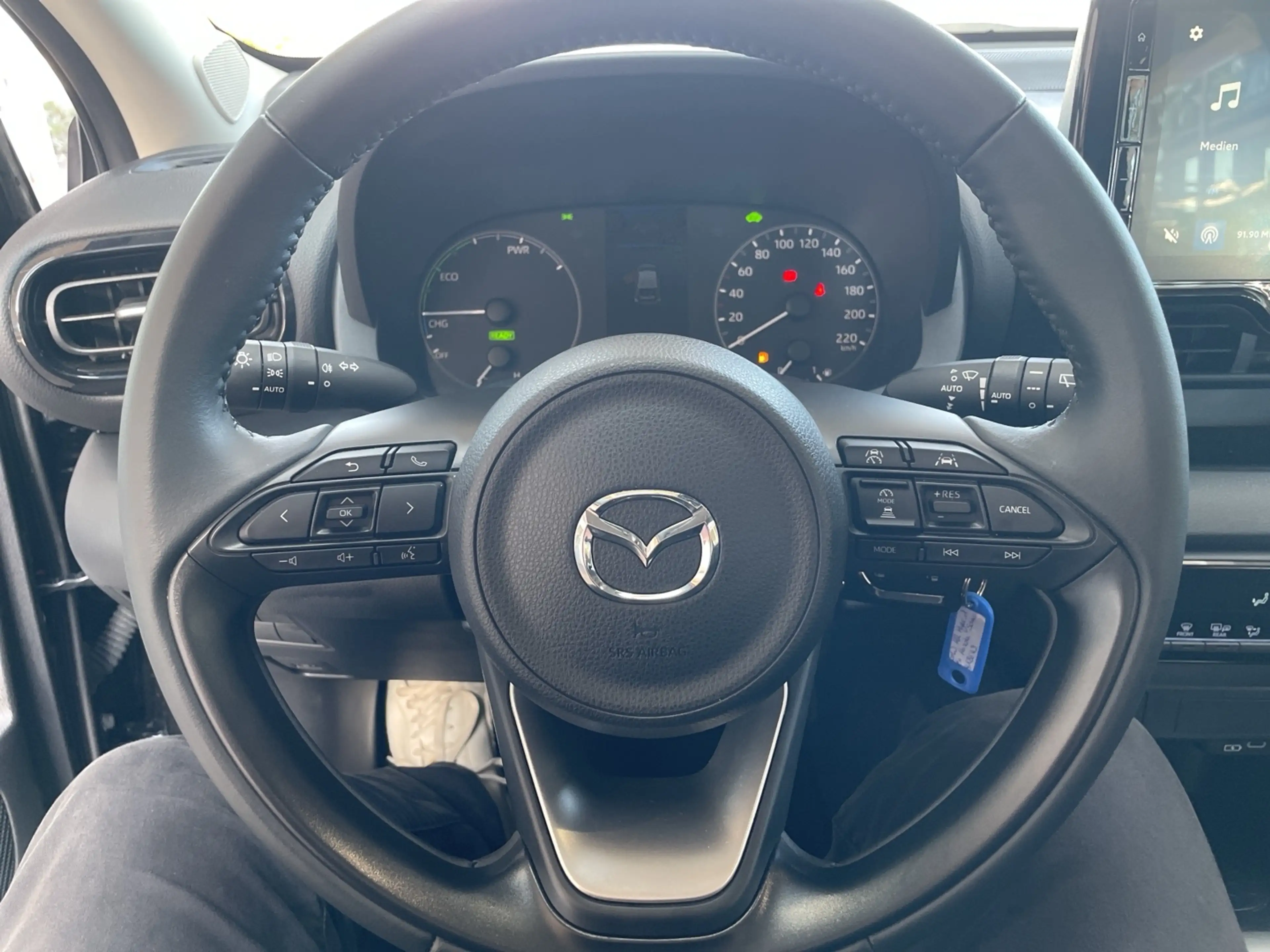Mazda 2 Hybrid 1.5L Hybrid VVT-i 116 Centre-Line — photo 8