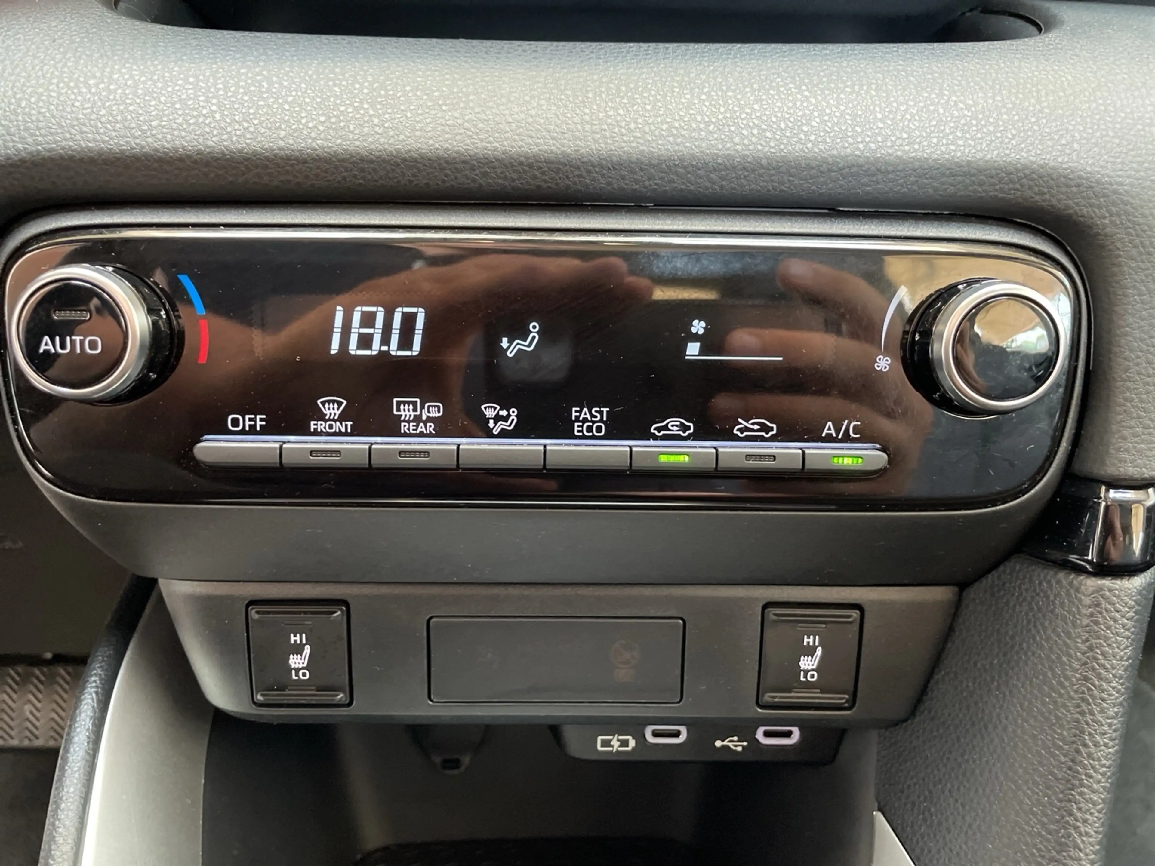 Mazda 2 Hybrid 1.5L Hybrid VVT-i 116 Centre-Line — photo 14