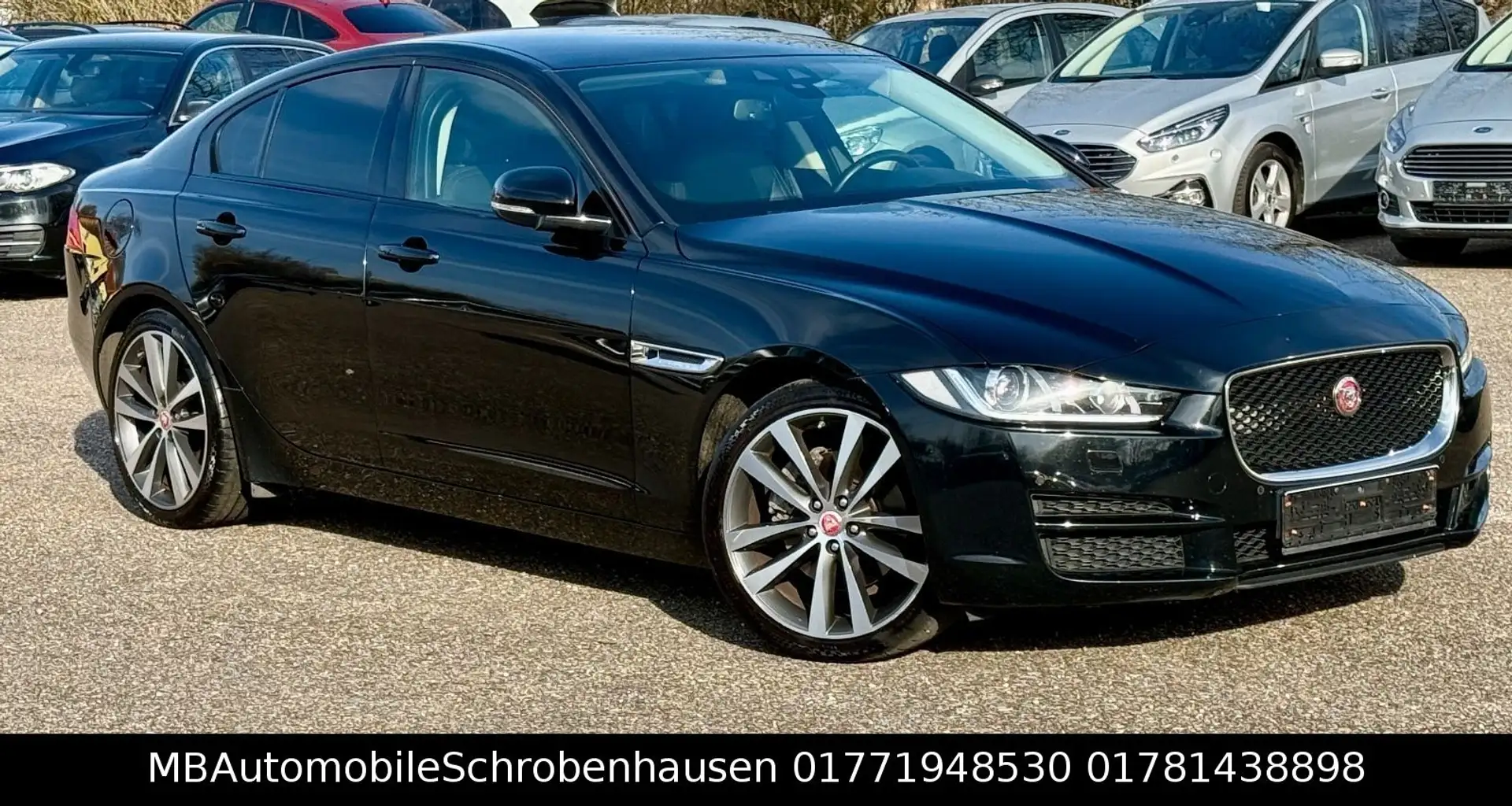 Jaguar XE Prestige Schwarz - 1