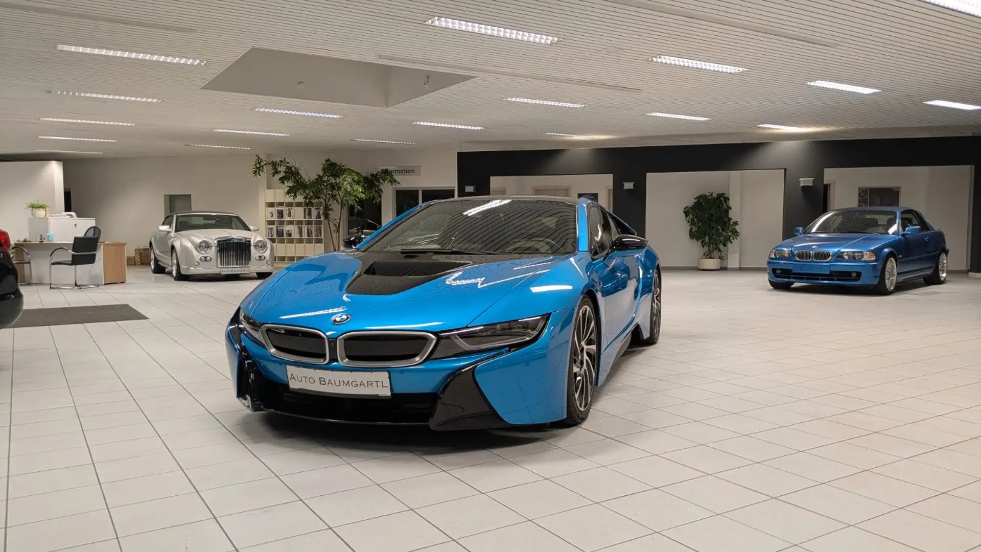 BMW i8 Coupe Pure Impulse Head-Up/DrivingAss./LED/Ka Blau - 1