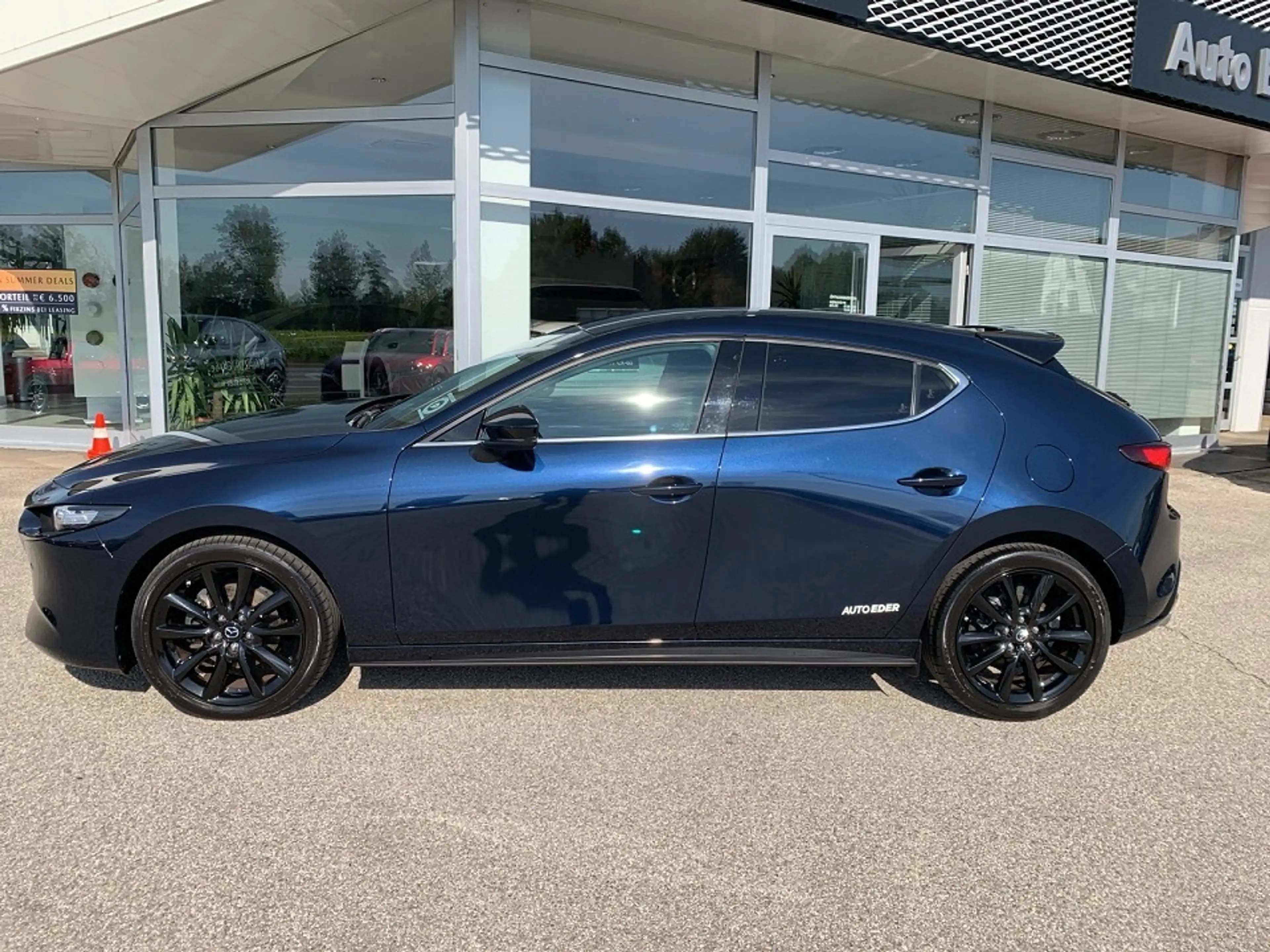 Mazda 3 Mazda3 e-Skyactiv-G150 Homura — photo 11