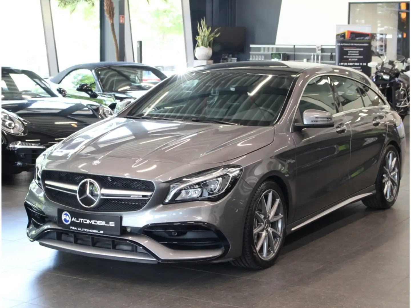 Mercedes-Benz CLA 45 AMG 4Matic 2.Hand*LED*TOP Grau - 1