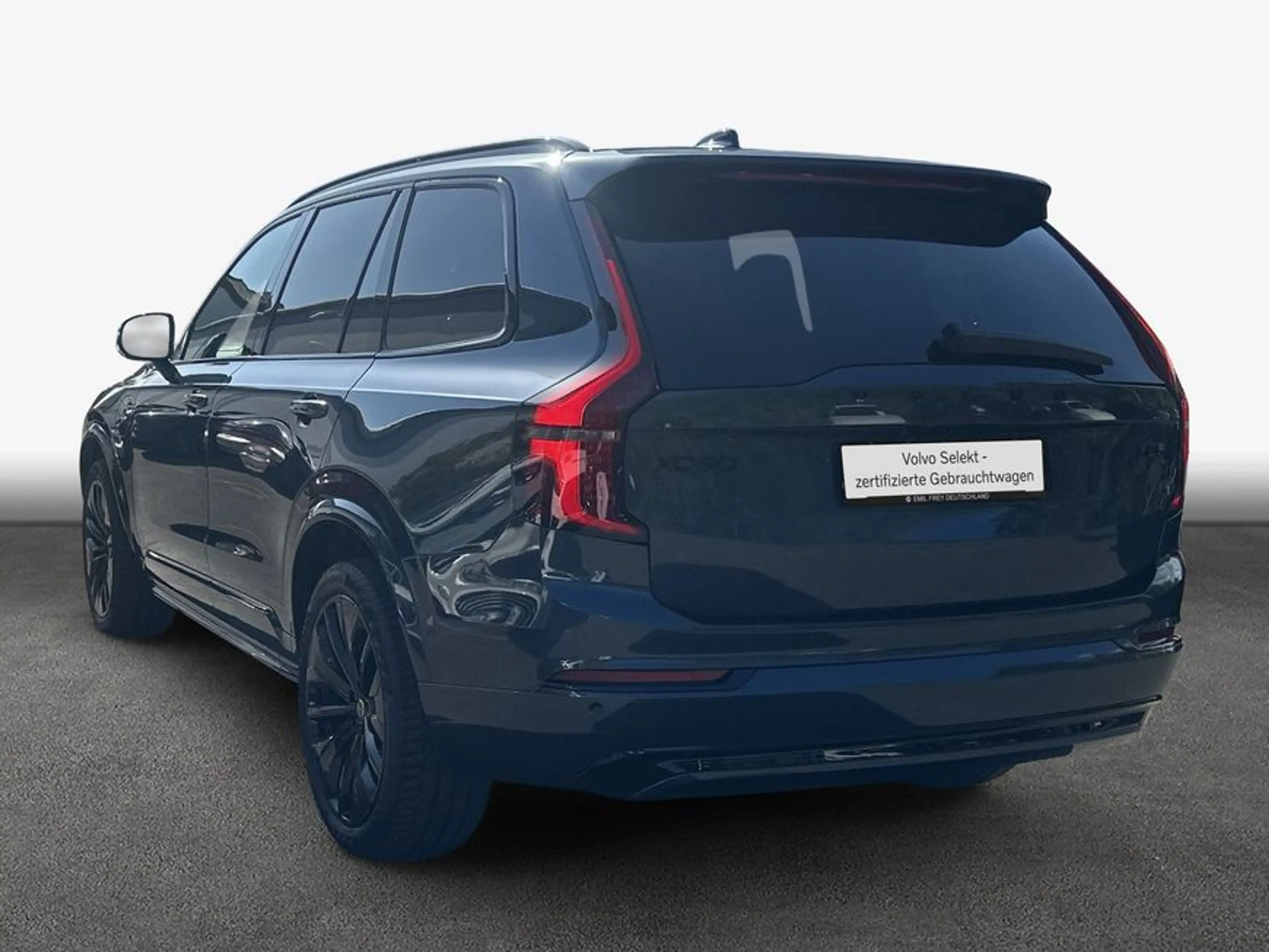 Volvo XC90 XC90 T8 AWD Plug-in Hybrid Ultra Black Edition — photo 2