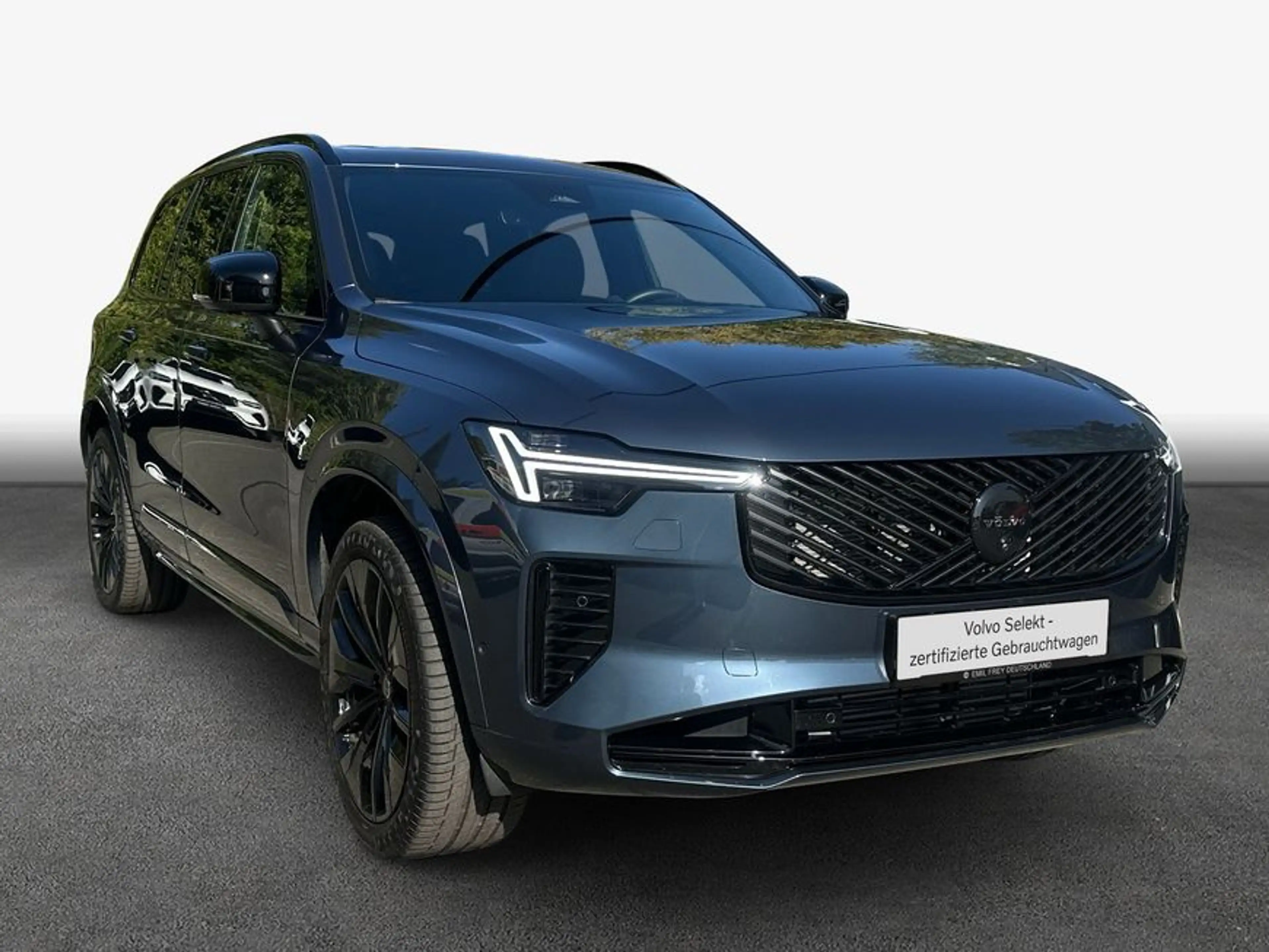Volvo XC90 XC90 T8 AWD Plug-in Hybrid Ultra Black Edition — photo 3
