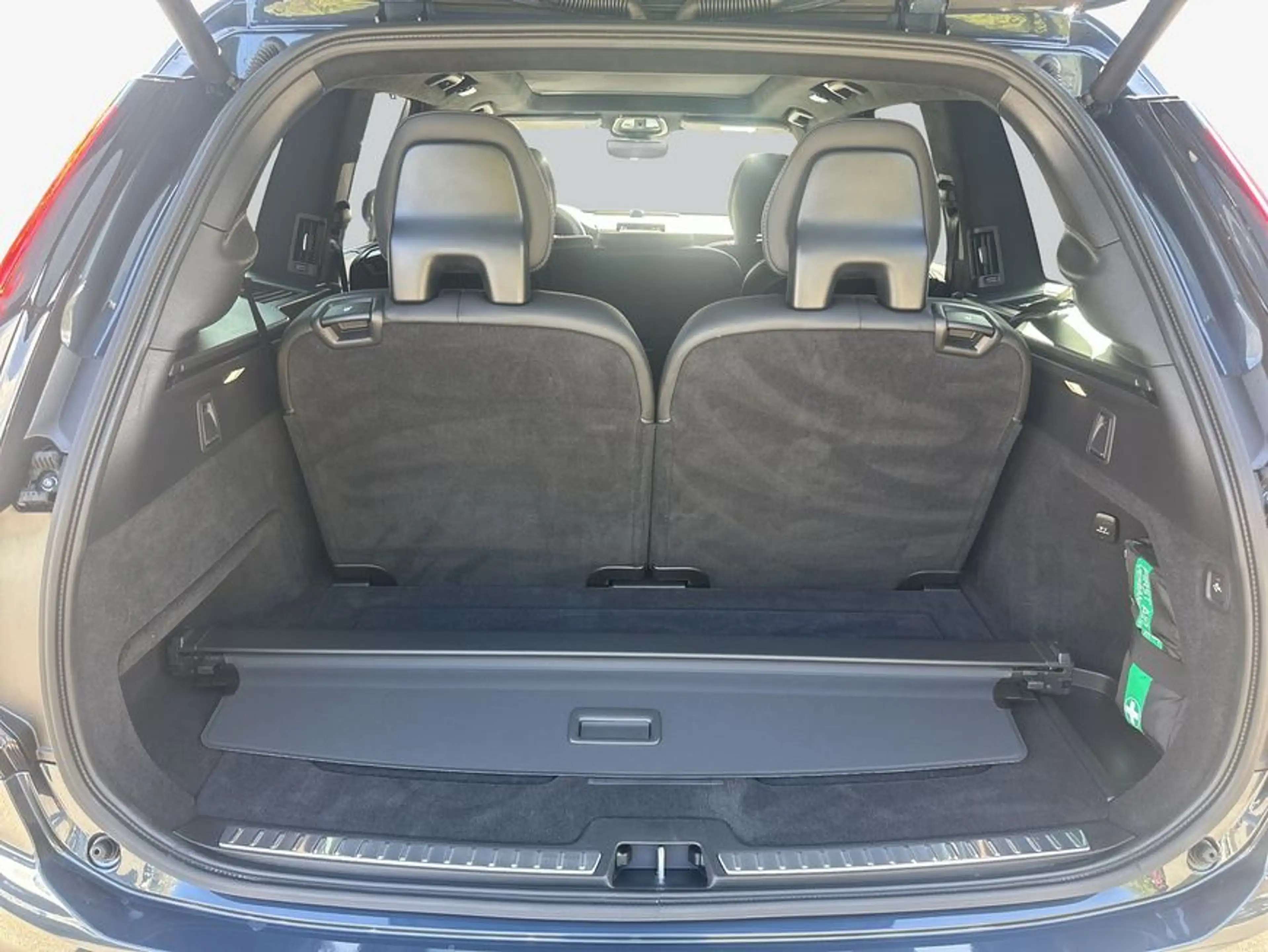 Volvo XC90 XC90 T8 AWD Plug-in Hybrid Ultra Black Edition — photo 12