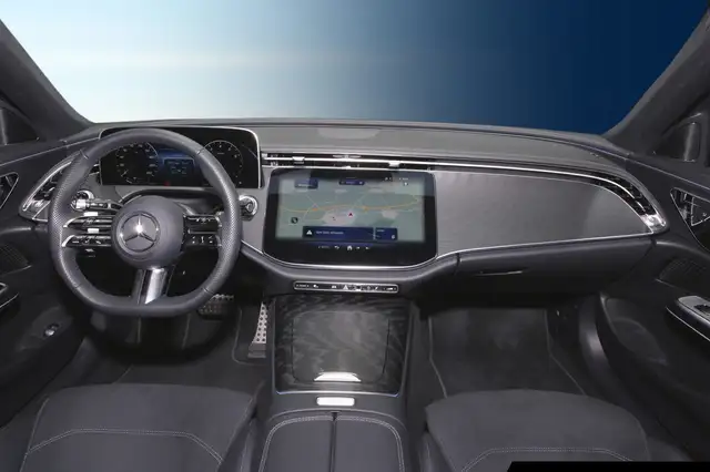Mercedes-Benz E-Class view 10