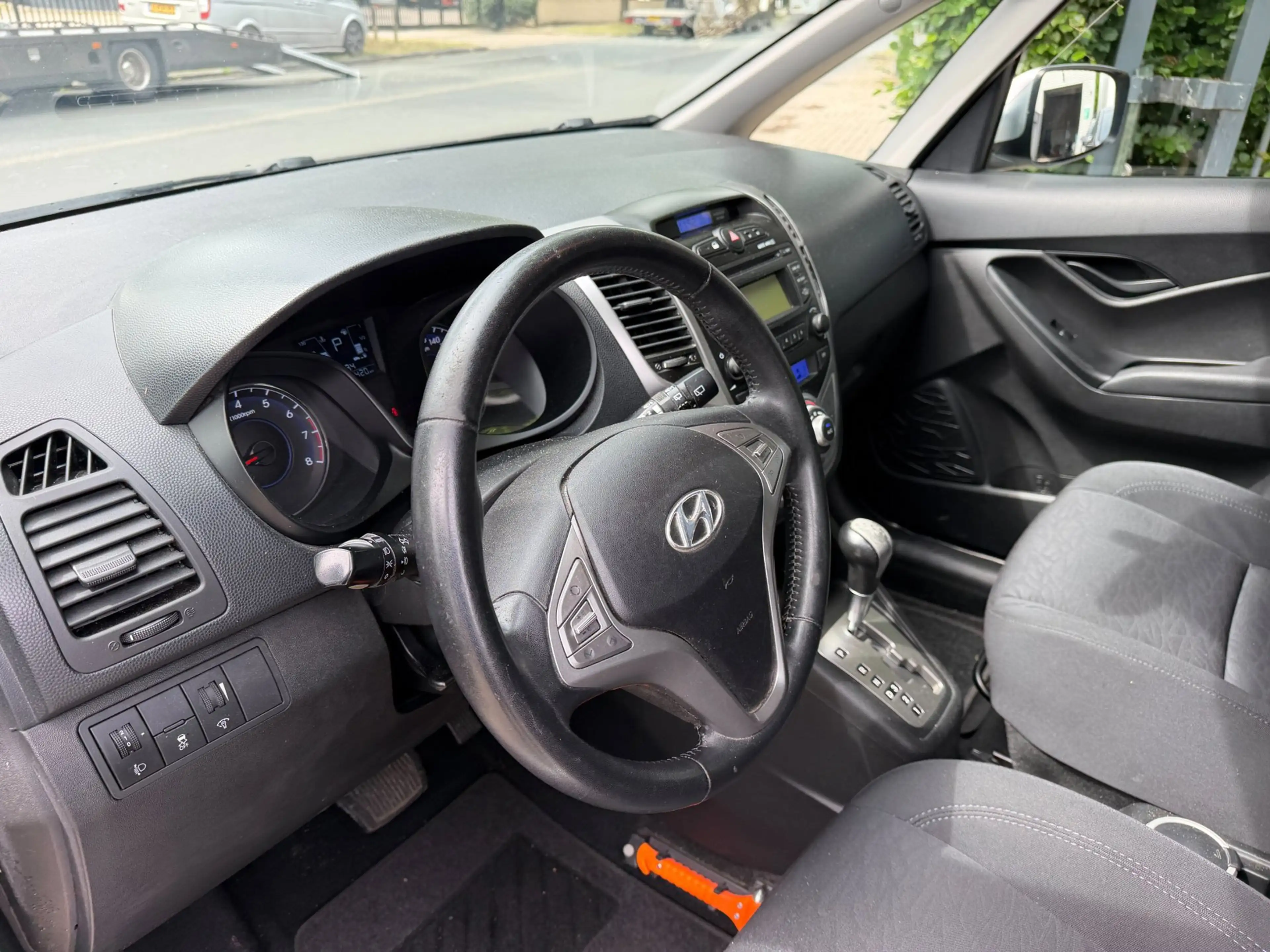 Hyundai iX20 1.6i i-Vision automaat, airco, cruise control, tre — photo 24