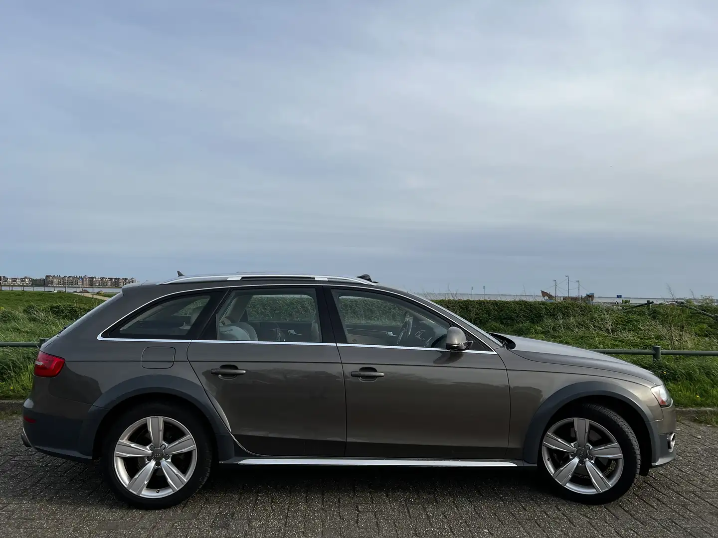 Audi A4 allroad quattro 2.0 TFSI S tronic - 2