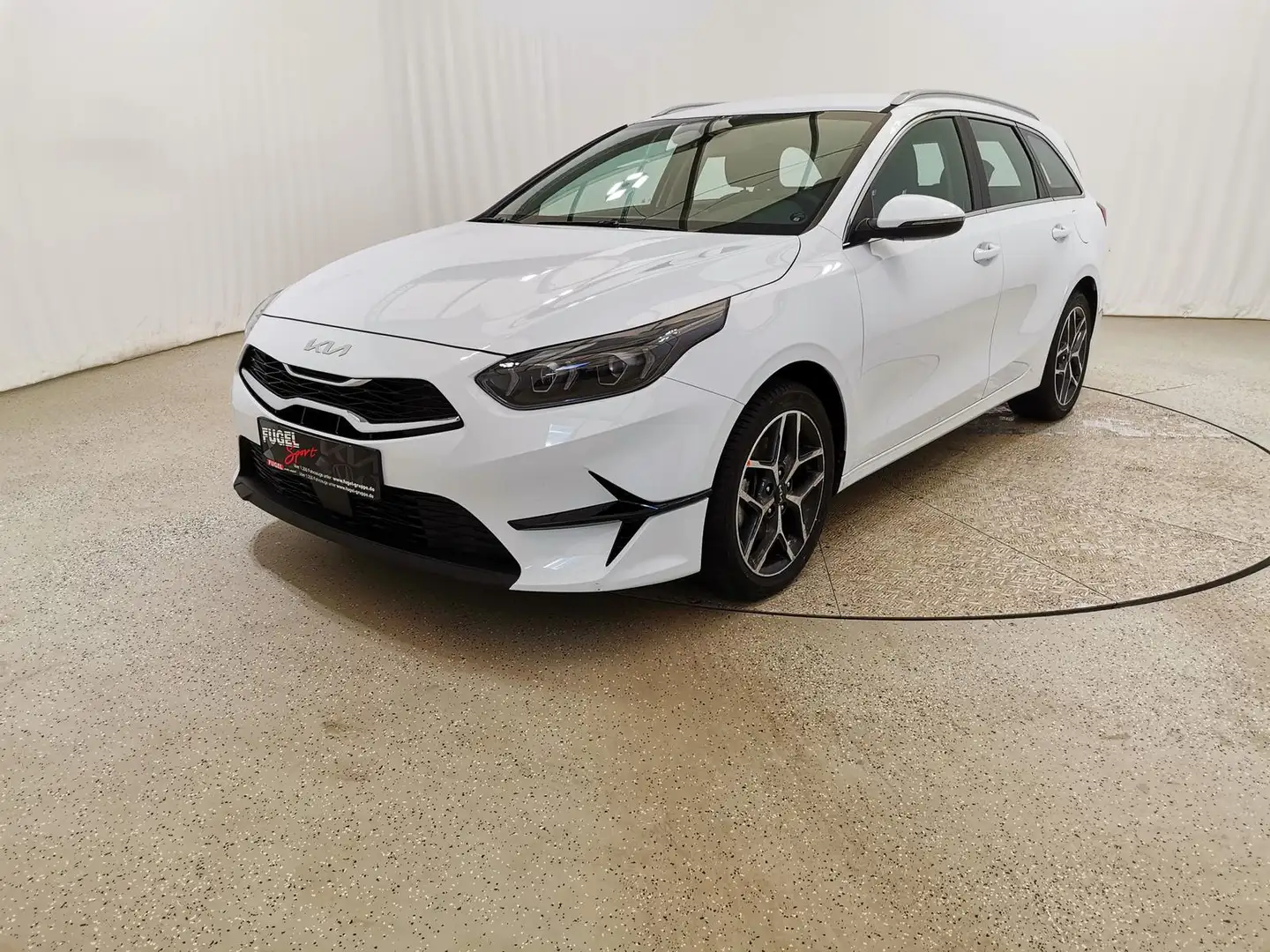 Kia Ceed SW / cee'd SW 1.5 T-GDi DCT Spirit ACC|RFK|LED|Navi|SHZ Weiß - 2