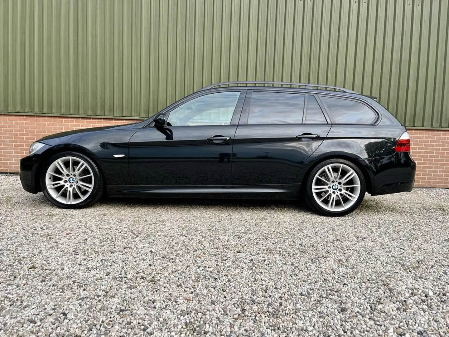 BMW 325 3-serie Touring 325i High Executive Negro - 2