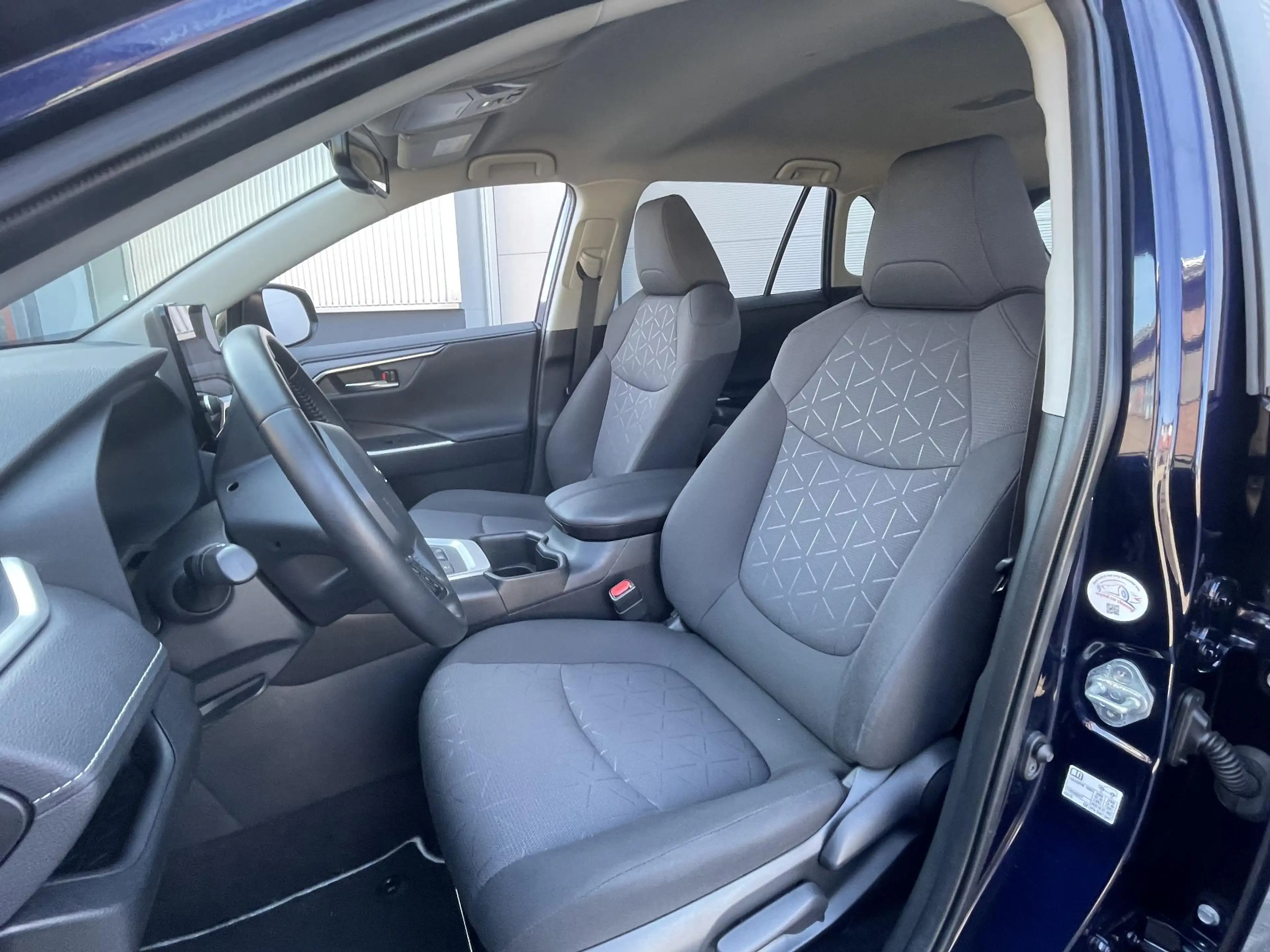 Toyota RAV 4 2.5 Hybrid AWD Style , trekhaak en 1650 KG Trekgew — photo 2