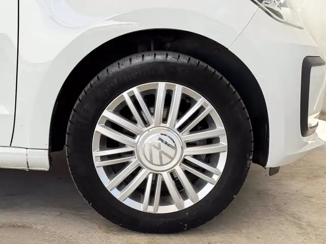 Volkswagen Up! view 15