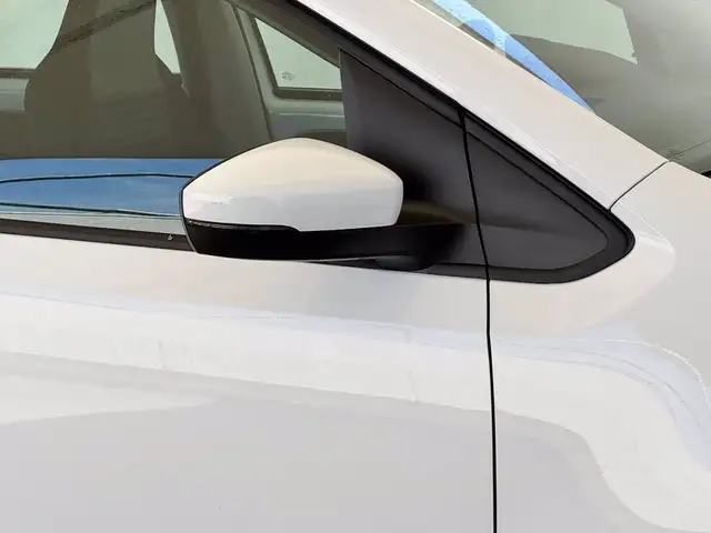 Volkswagen Up! view 16