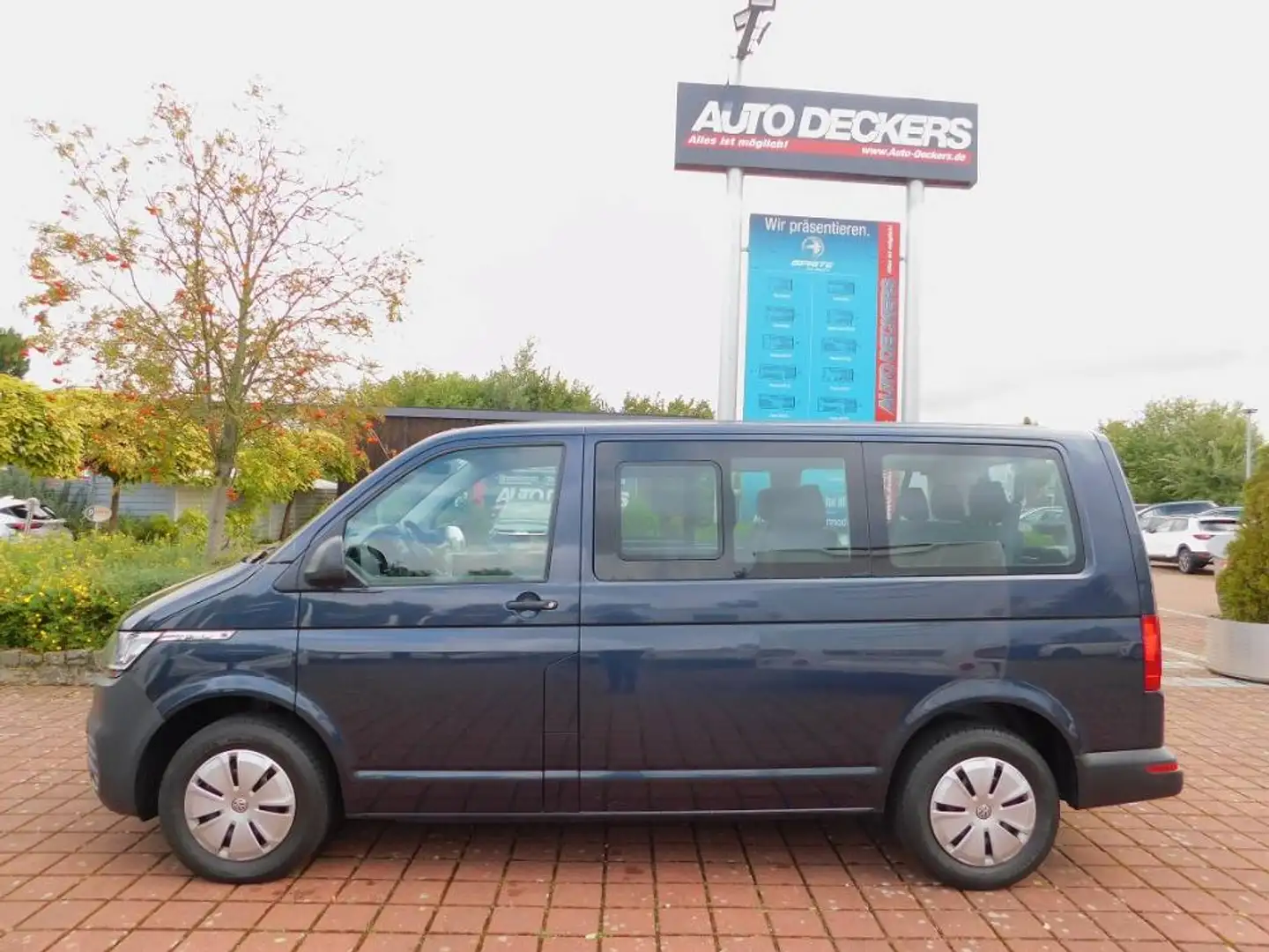 Volkswagen T6.1 Caravelle 2.0 TDI DSG Trend KR Kurz 9 Sitze Climatronic Blau - 2