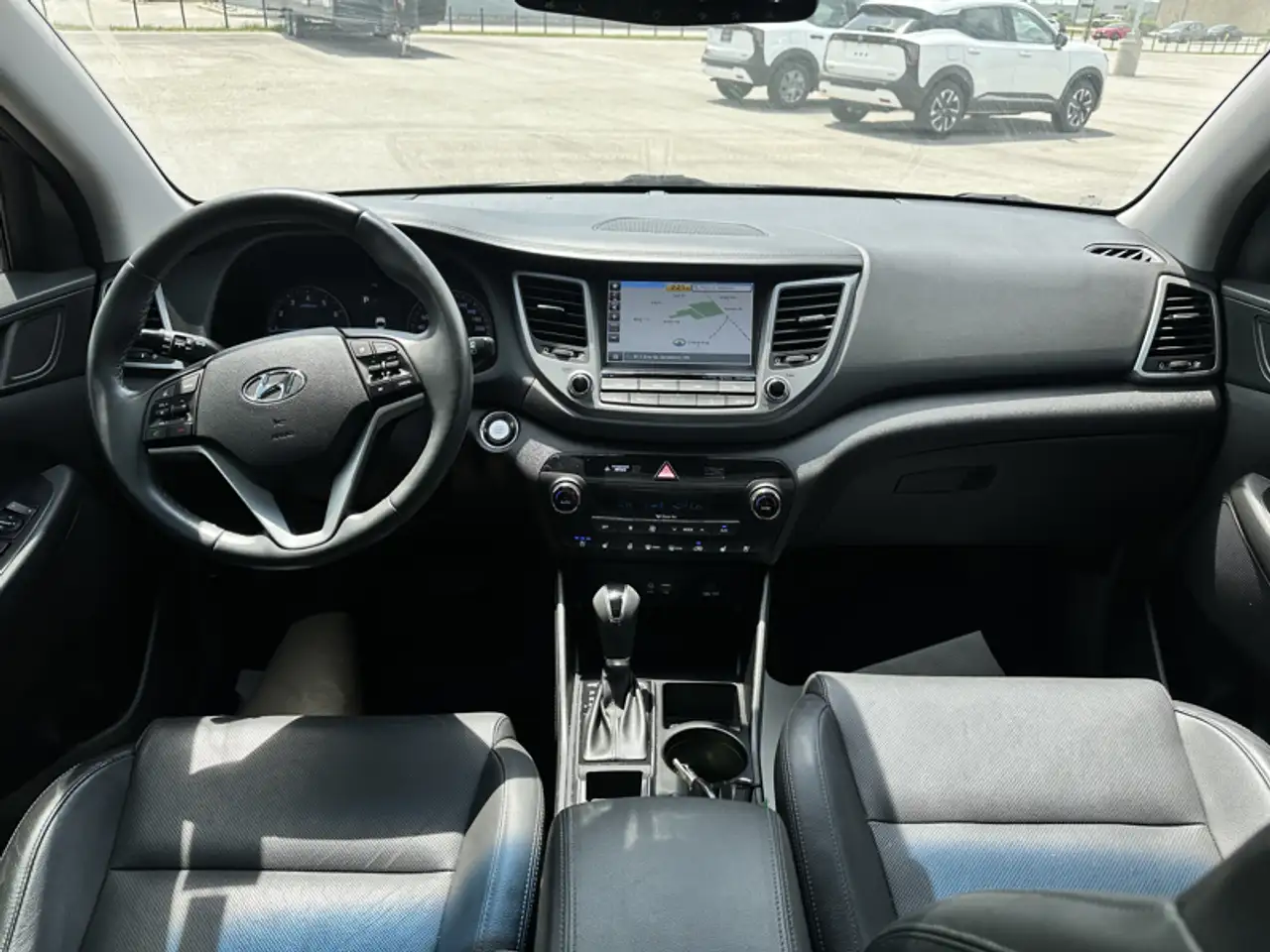 Hyundai TUCSON снимка Hyundai TUCSON