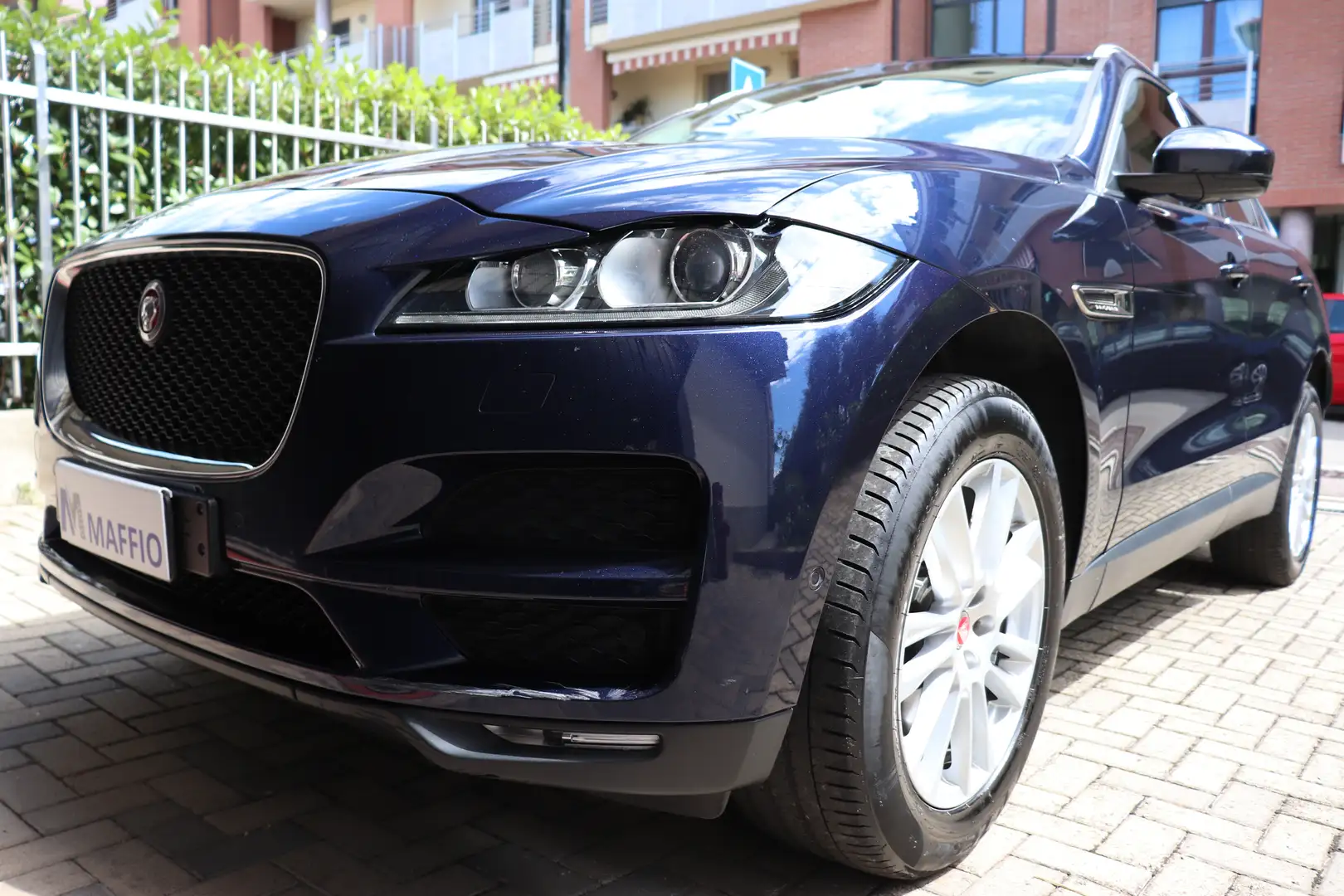Jaguar F-Pace F-PACE 2.0D PORTFOLIO AWD 180CV AUTO FUNZIONANTE Bleu - 2