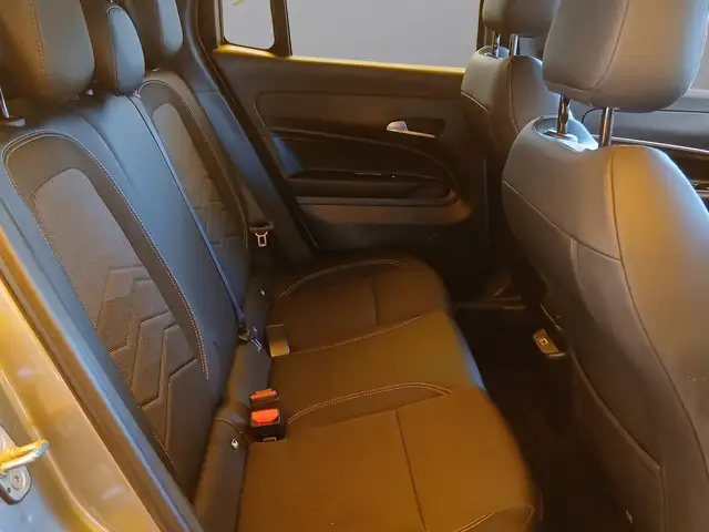 Jeep Avenger view 9
